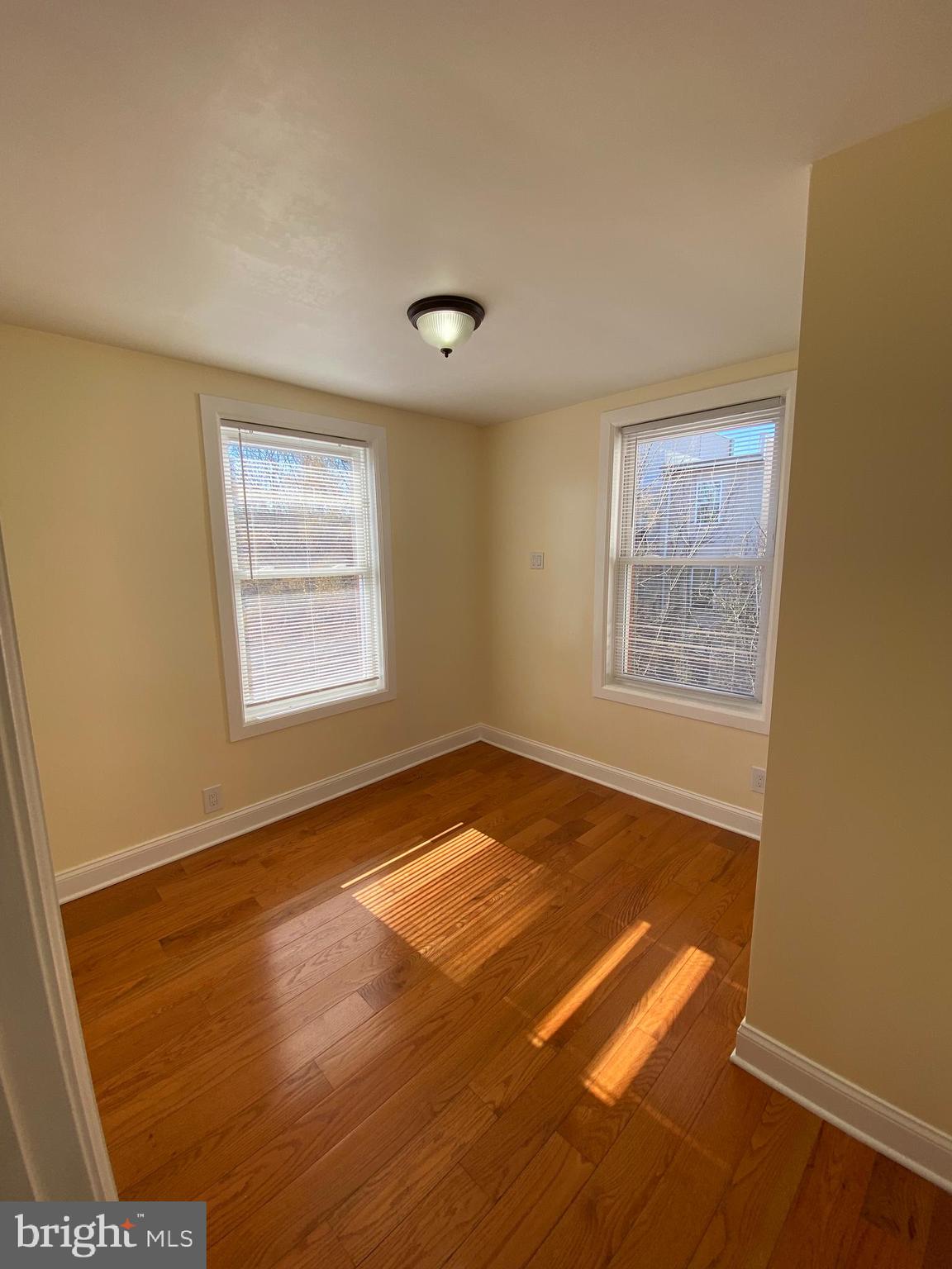 NORRIS SQUARE - Residential Income