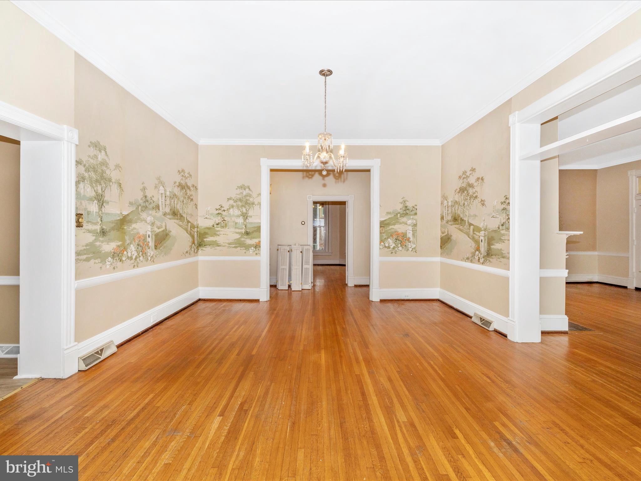 NORTH END - Residential