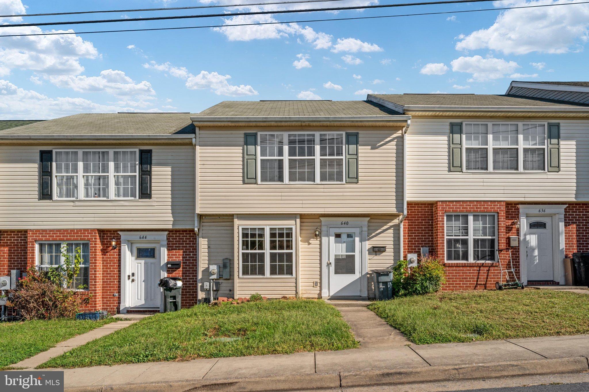640 W MARTIN STREET W