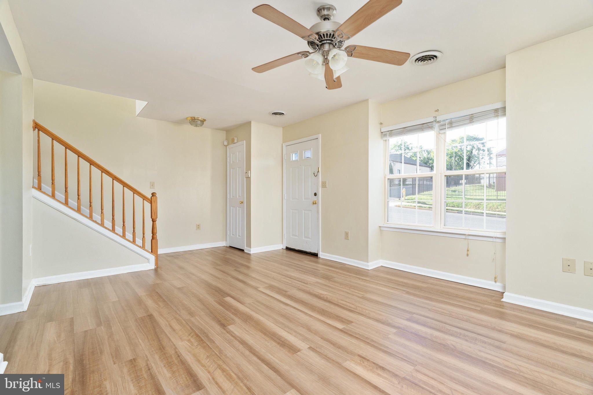 640 W MARTIN STREET W