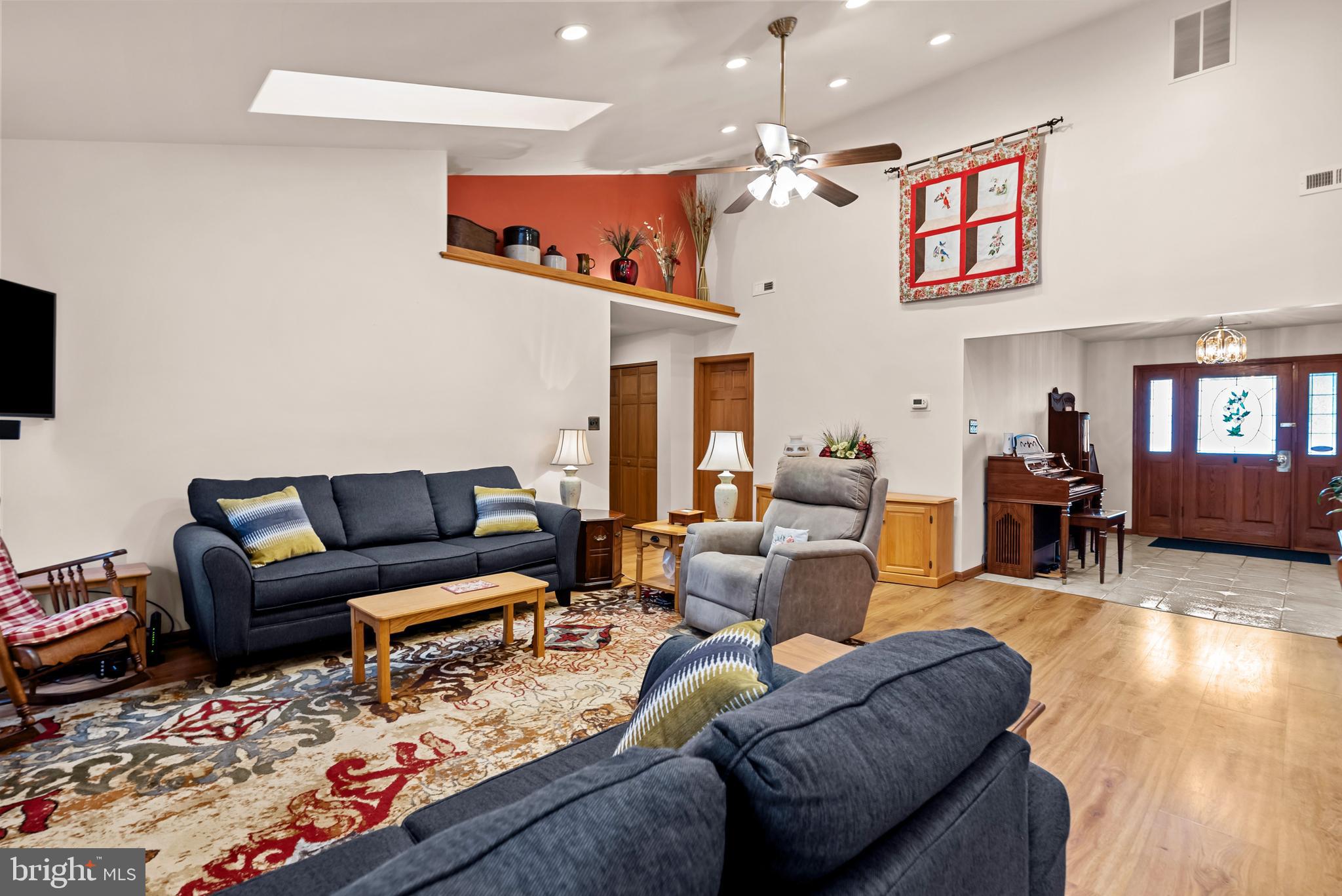 MAGNOLIA HILL - Residential