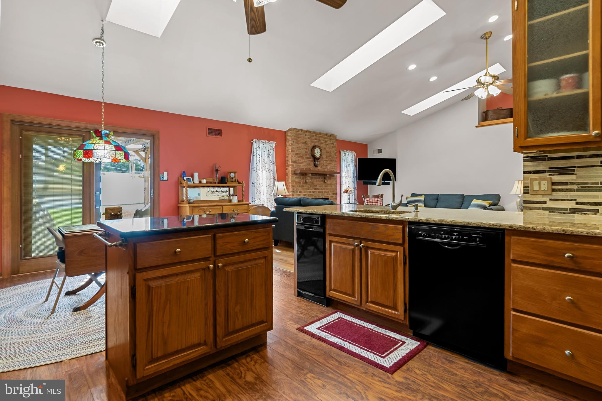 MAGNOLIA HILL - Residential
