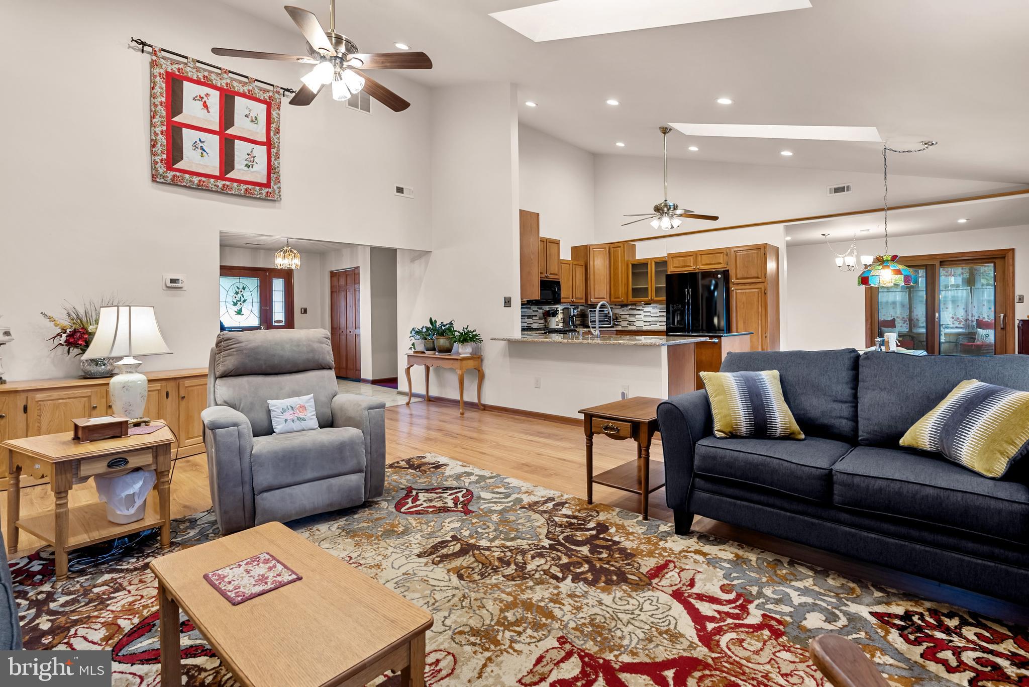 MAGNOLIA HILL - Residential