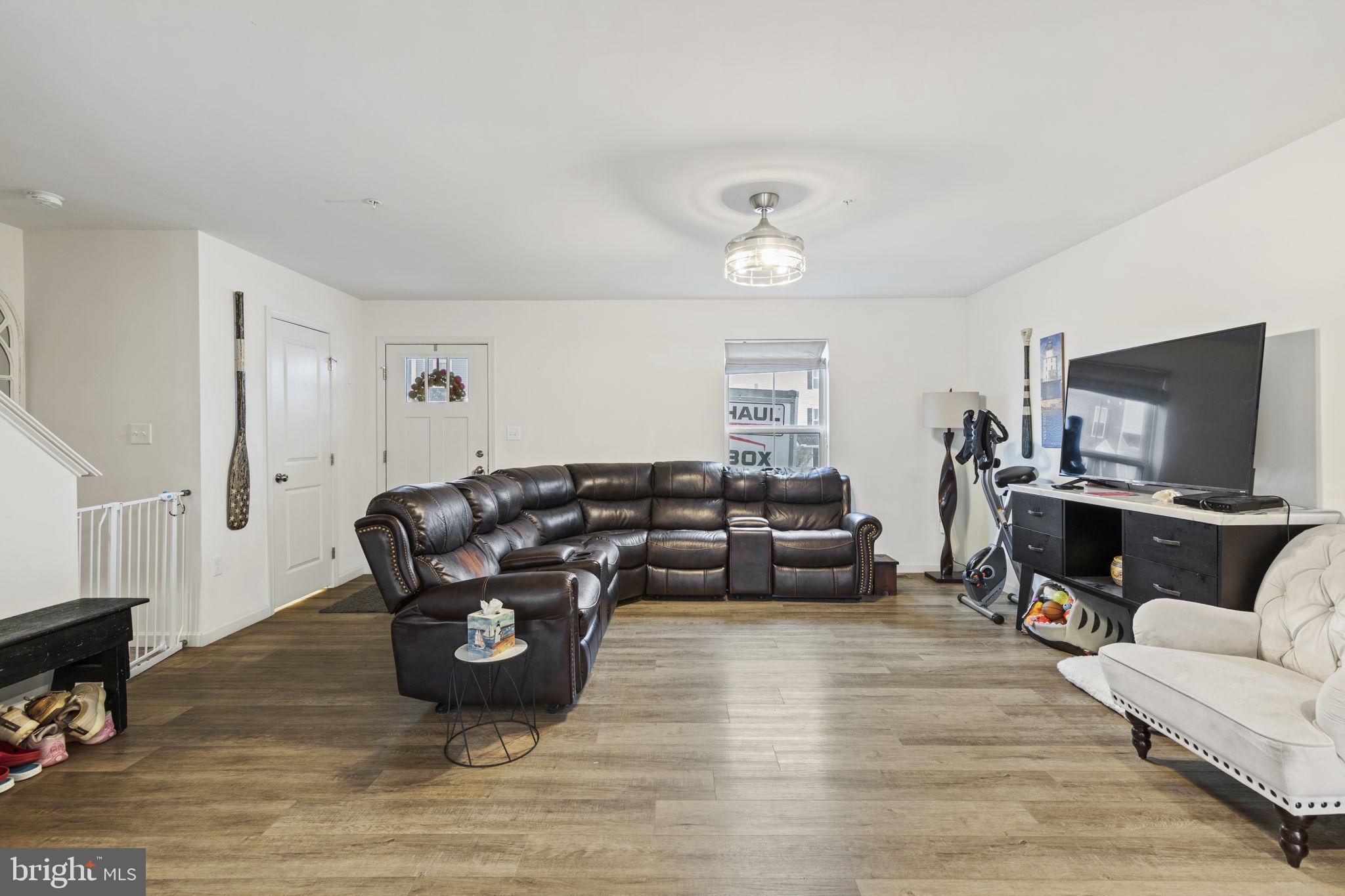 BRIDGEVIEW - Residential