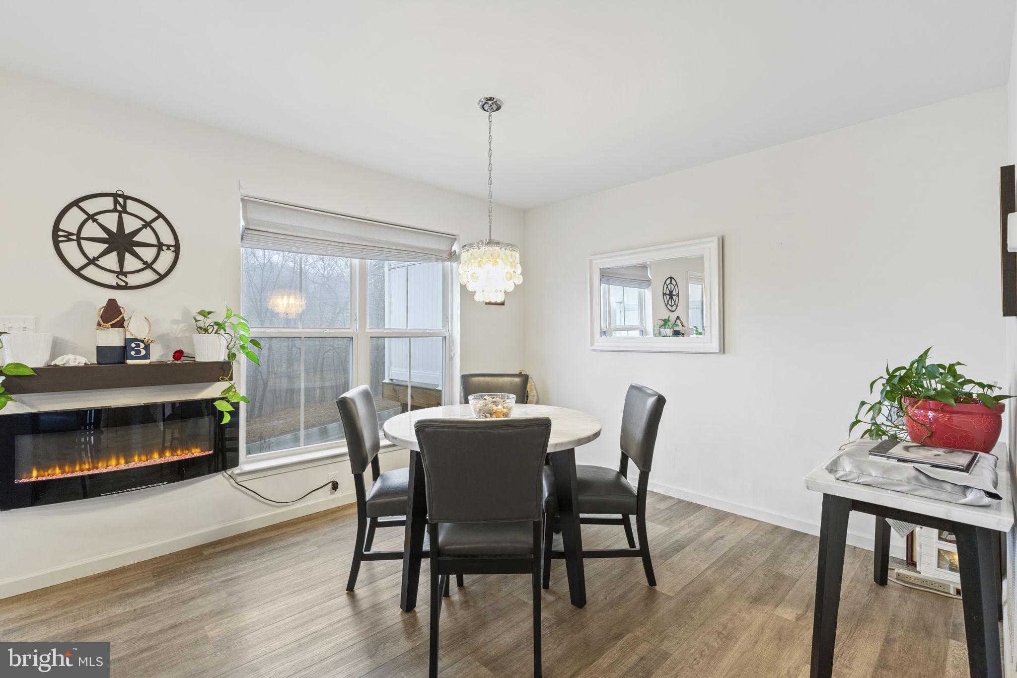 BRIDGEVIEW - Residential