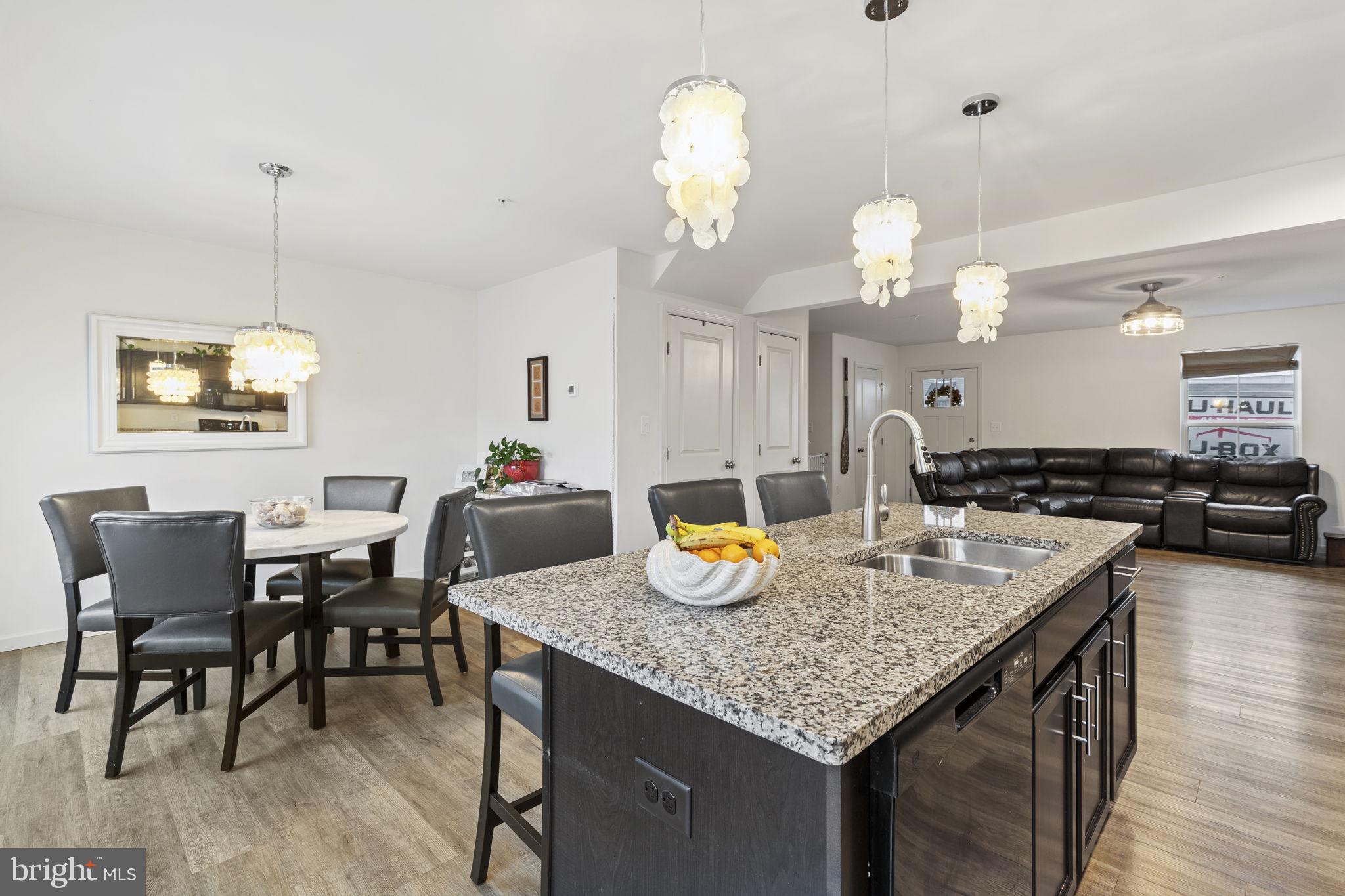 BRIDGEVIEW - Residential