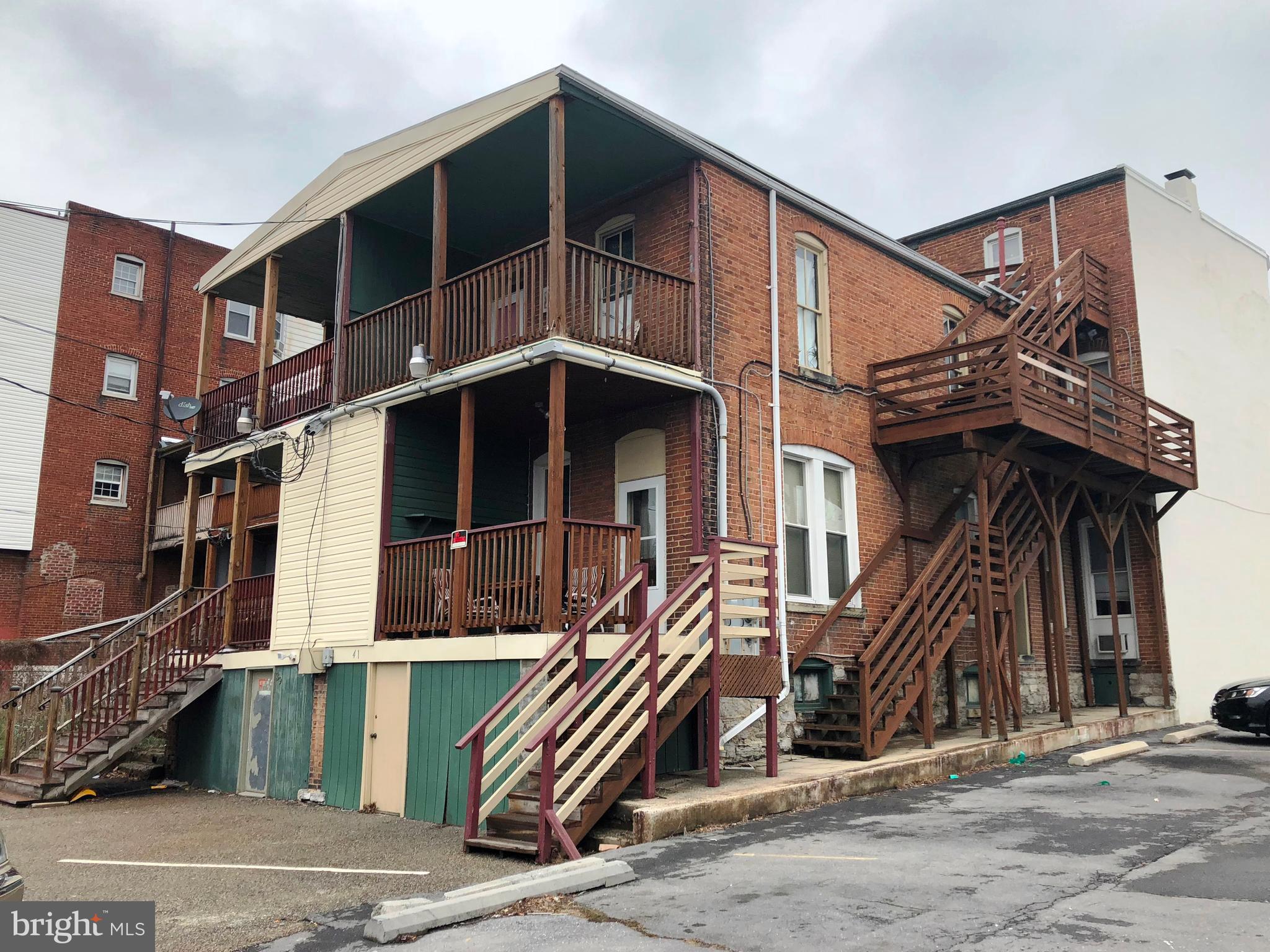 DOWNTOWN HAGERSTOWN - Residential Income