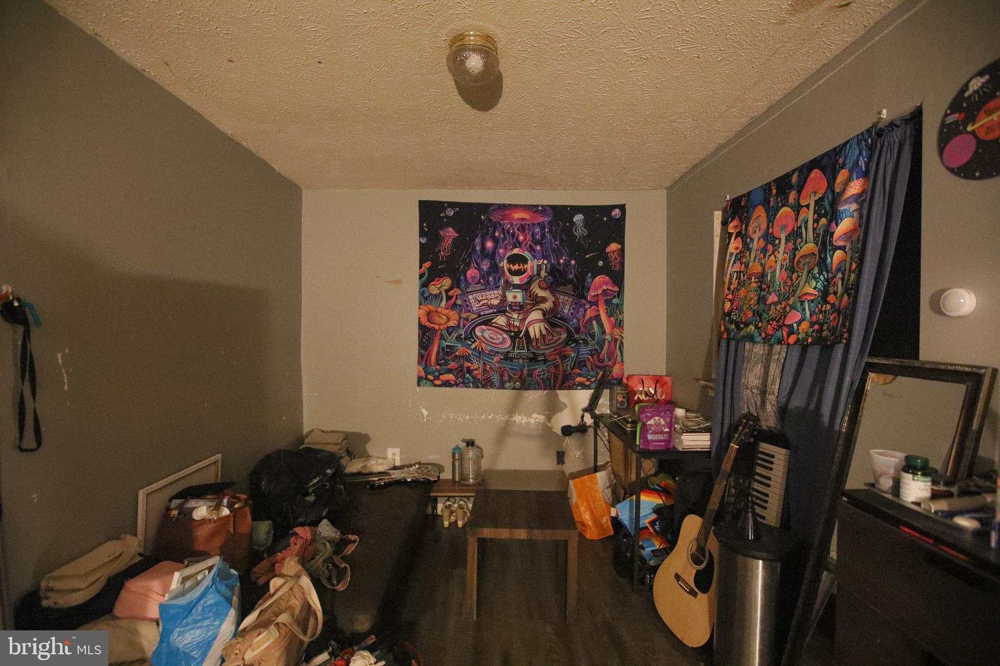 KINGS RANSOM - Residential