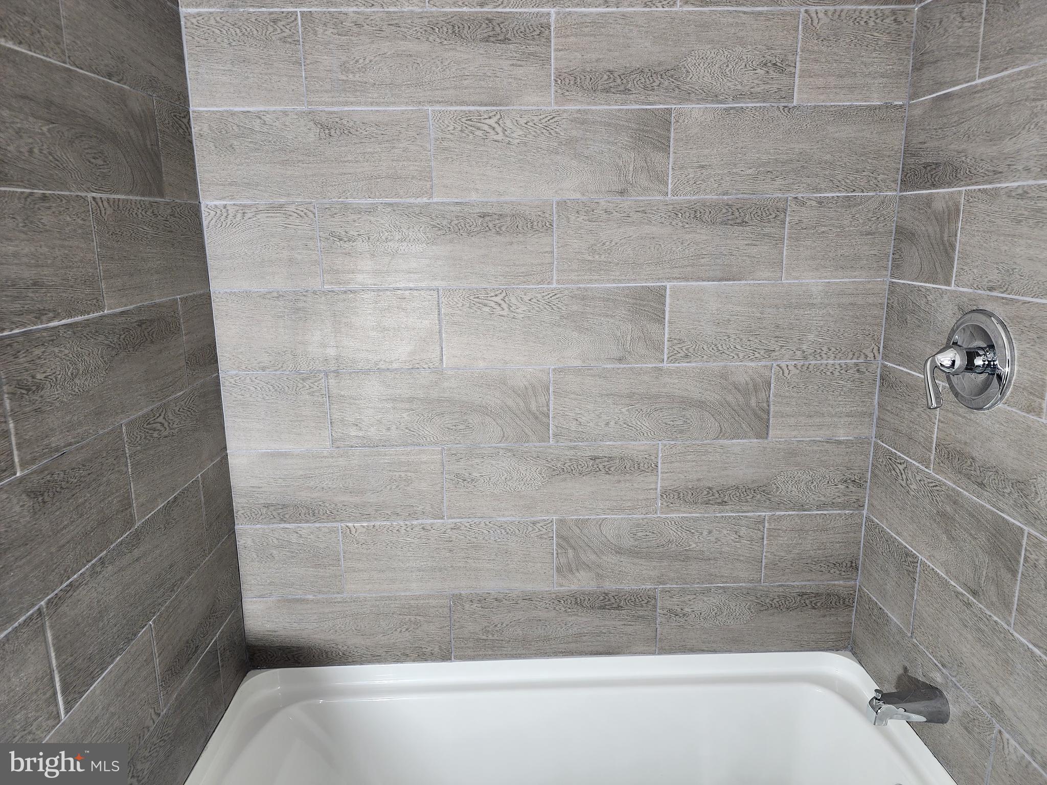 CHRISTOPHER COURT - Residential Lease