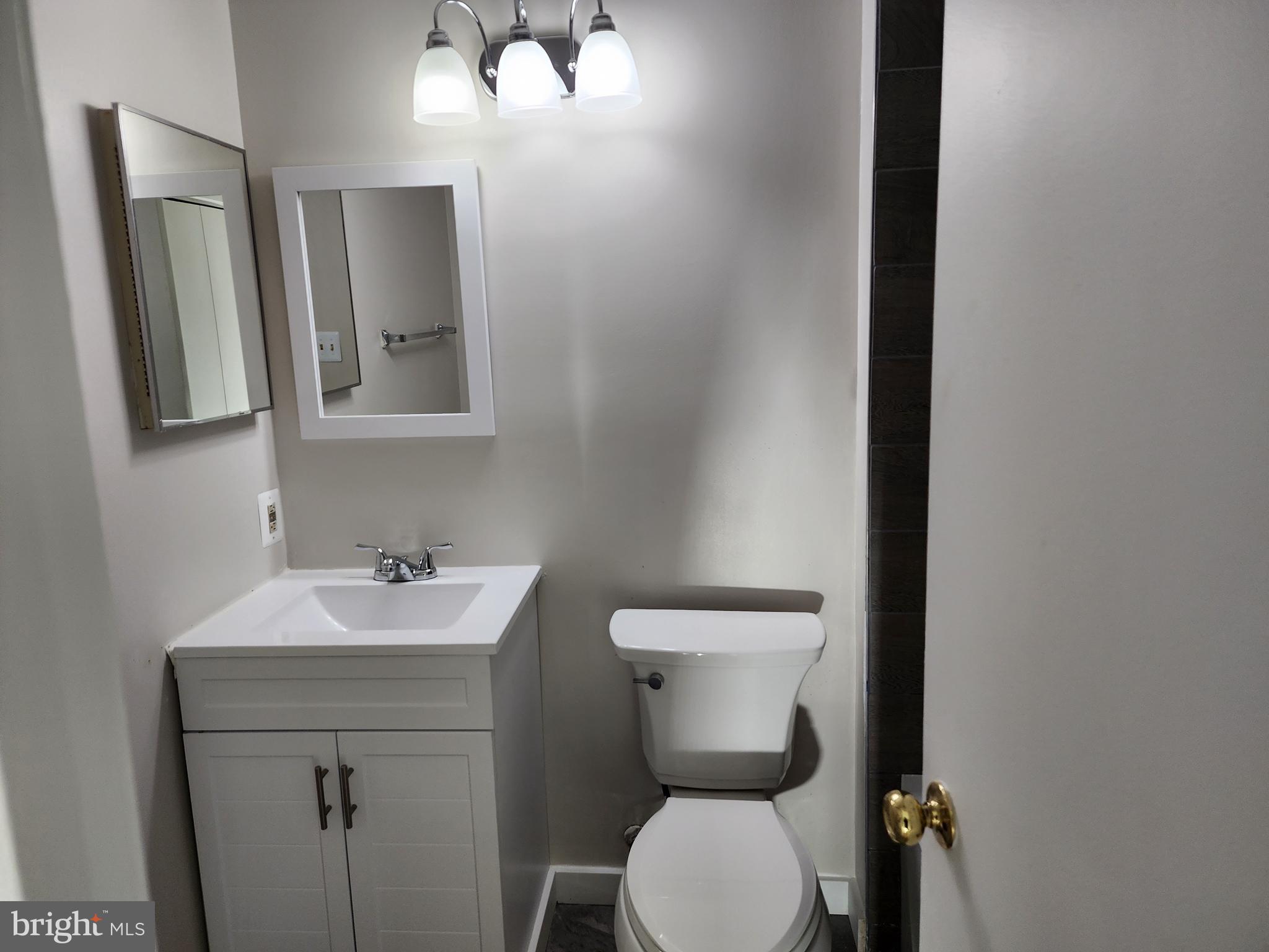 CHRISTOPHER COURT - Residential Lease