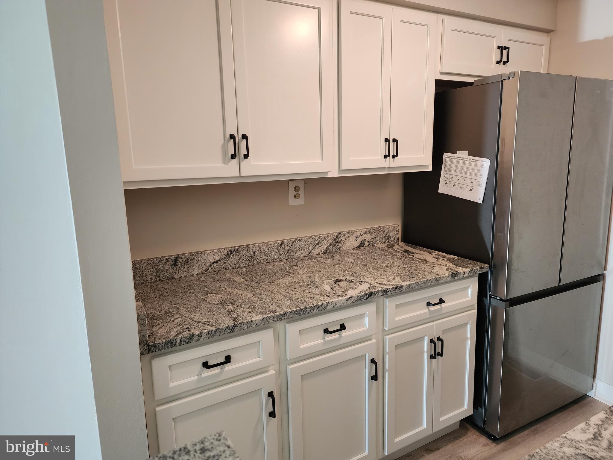 CHRISTOPHER COURT - Residential Lease