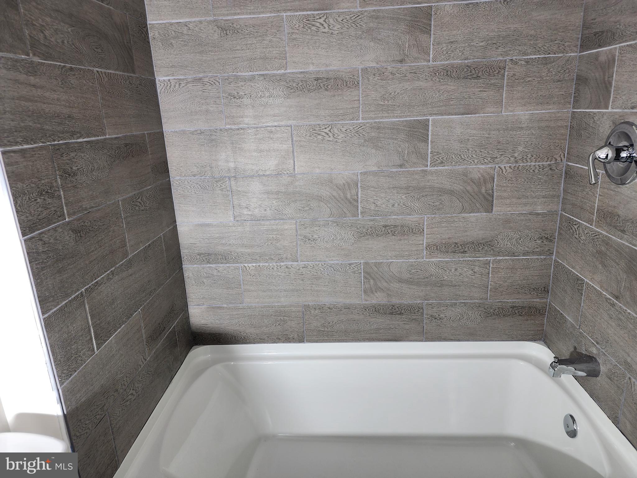 CHRISTOPHER COURT - Residential Lease