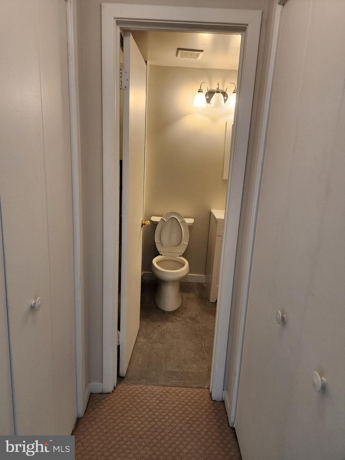 CHRISTOPHER COURT - Residential Lease