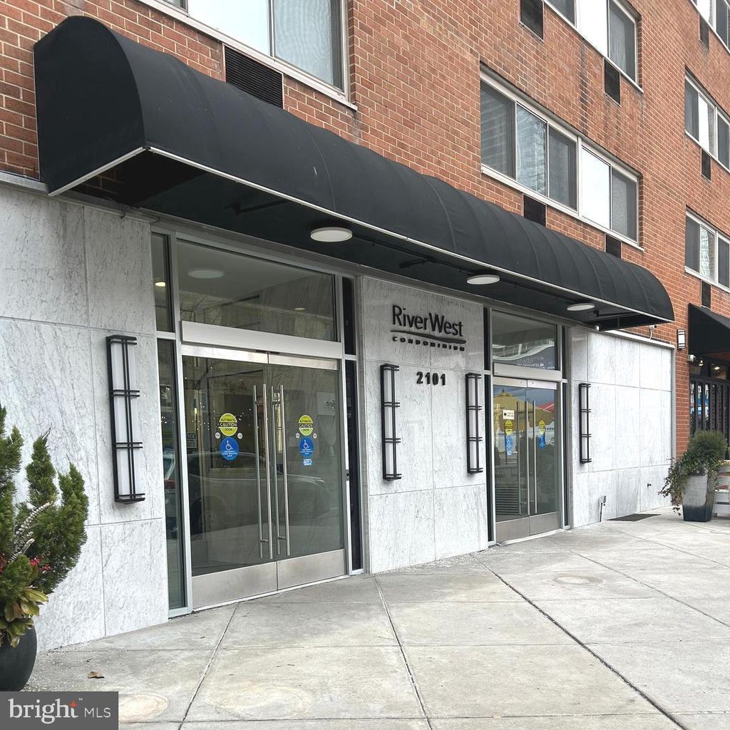 Photo of 2101 - 17 Chestnut Street #414, PHILADELPHIA, PA 19103 (MLS # PAPH2582144)
