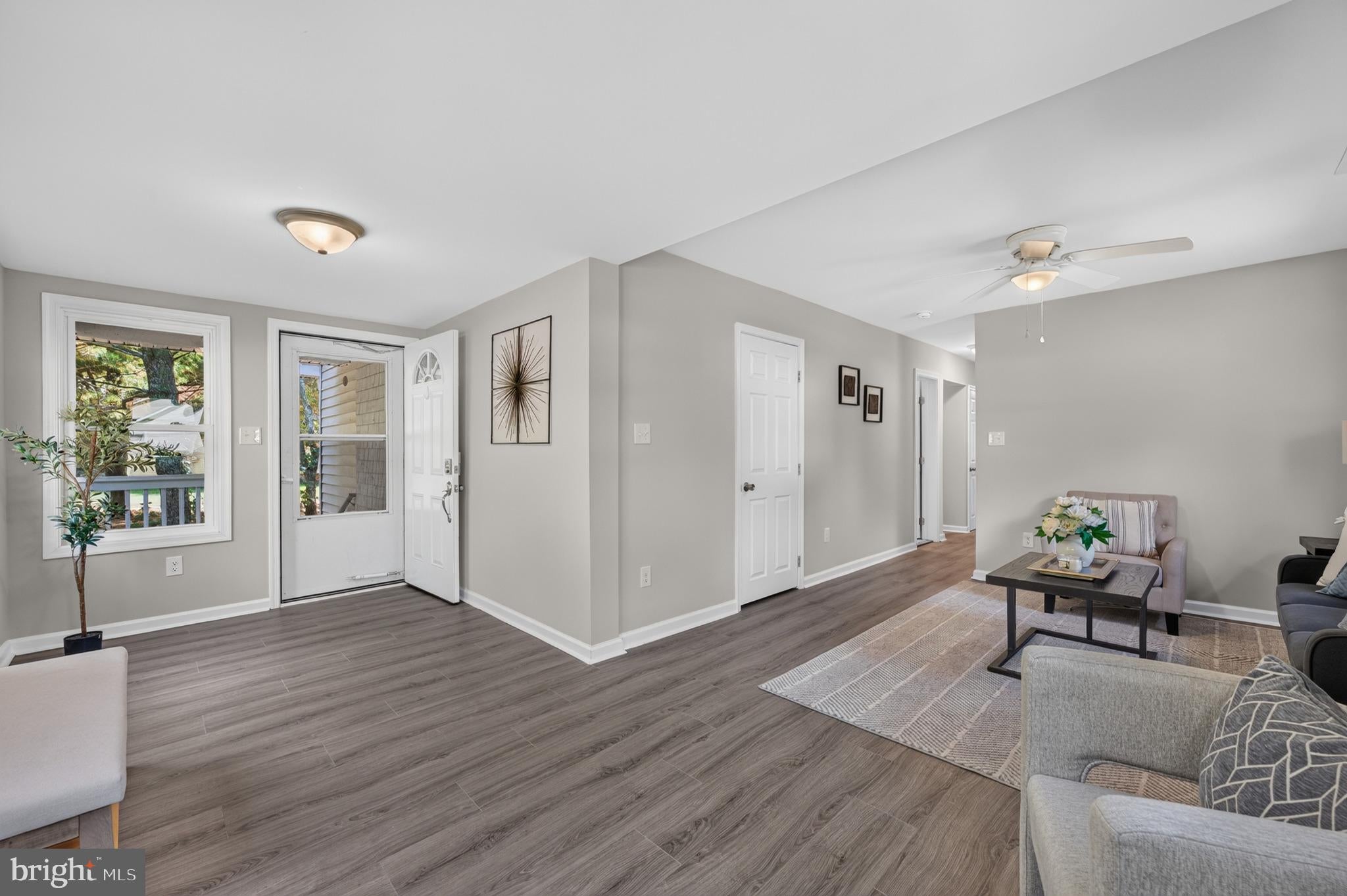 467 W ATLANTIC AVENUE