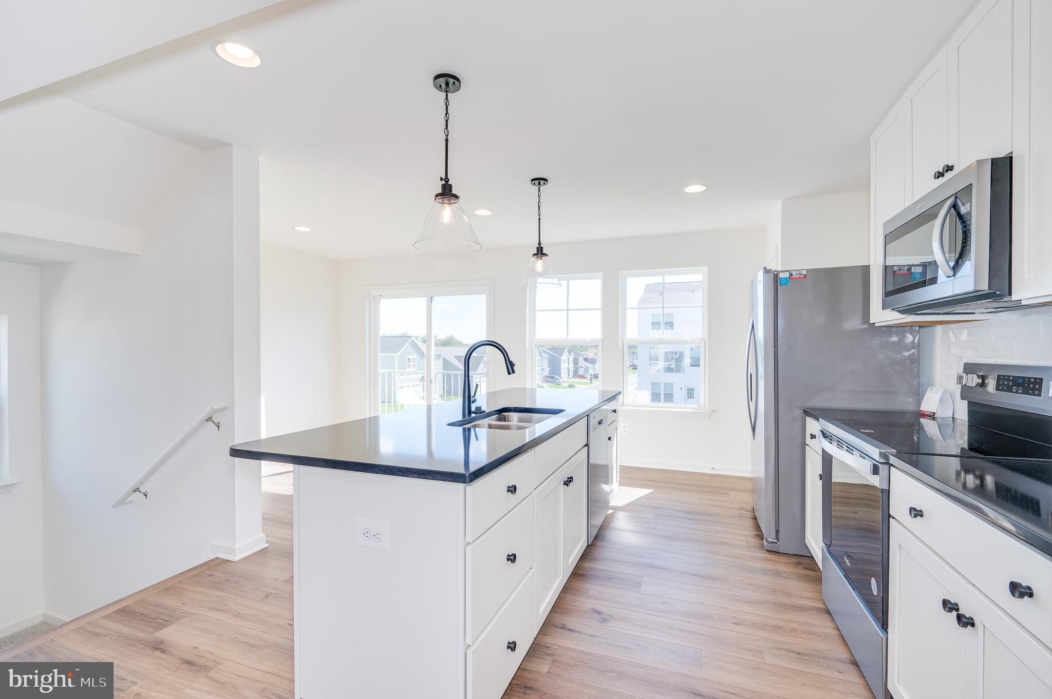 OVERLOOK AT RIVERSIDE TOWNHOMES - Residential Lease