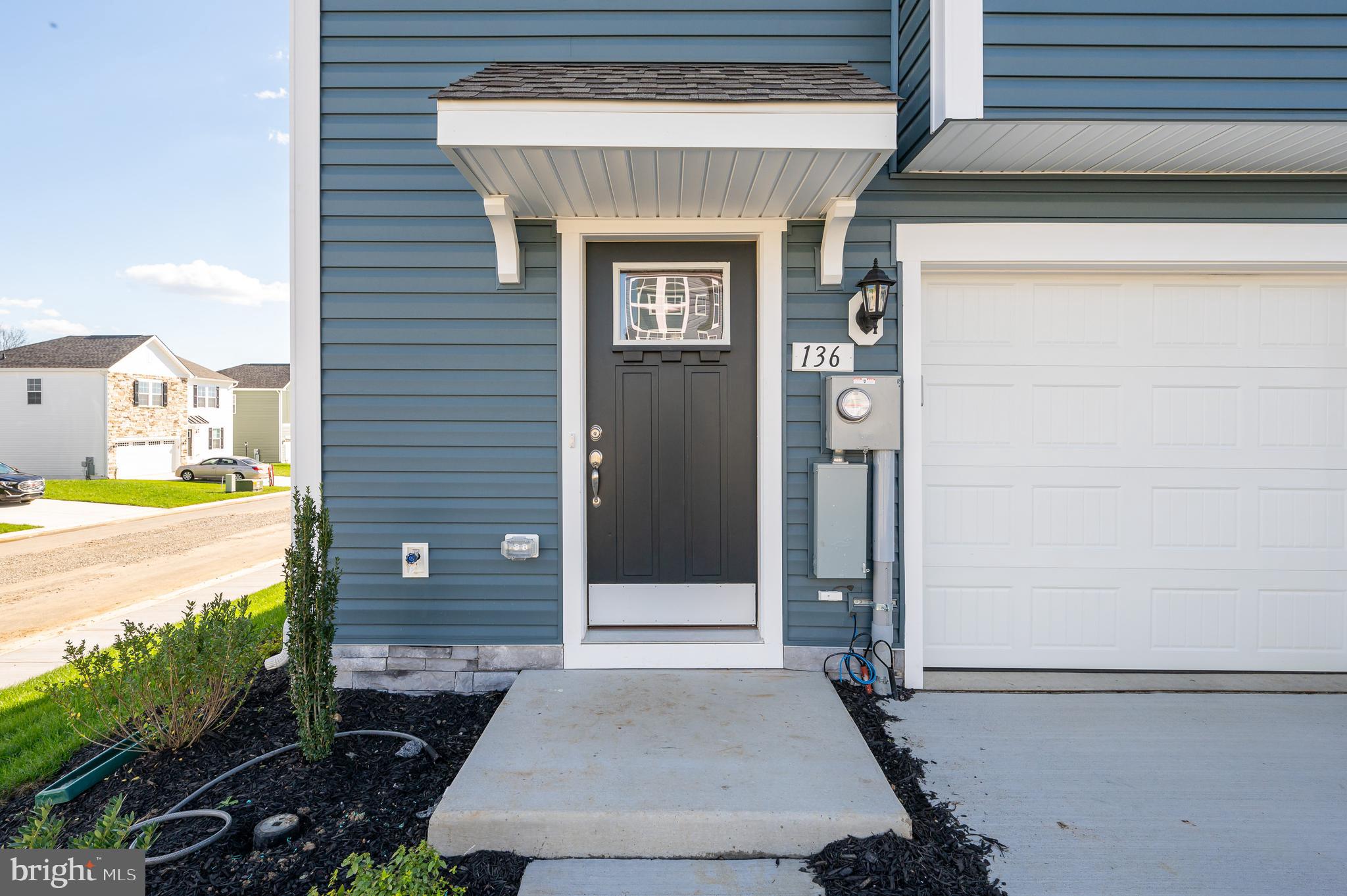 OVERLOOK AT RIVERSIDE TOWNHOMES - Residential Lease