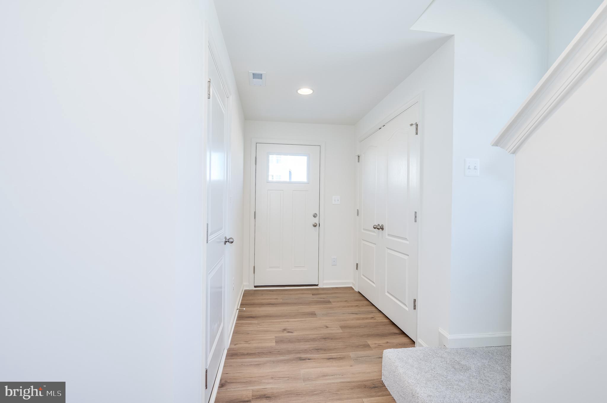 OVERLOOK AT RIVERSIDE TOWNHOMES - Residential Lease