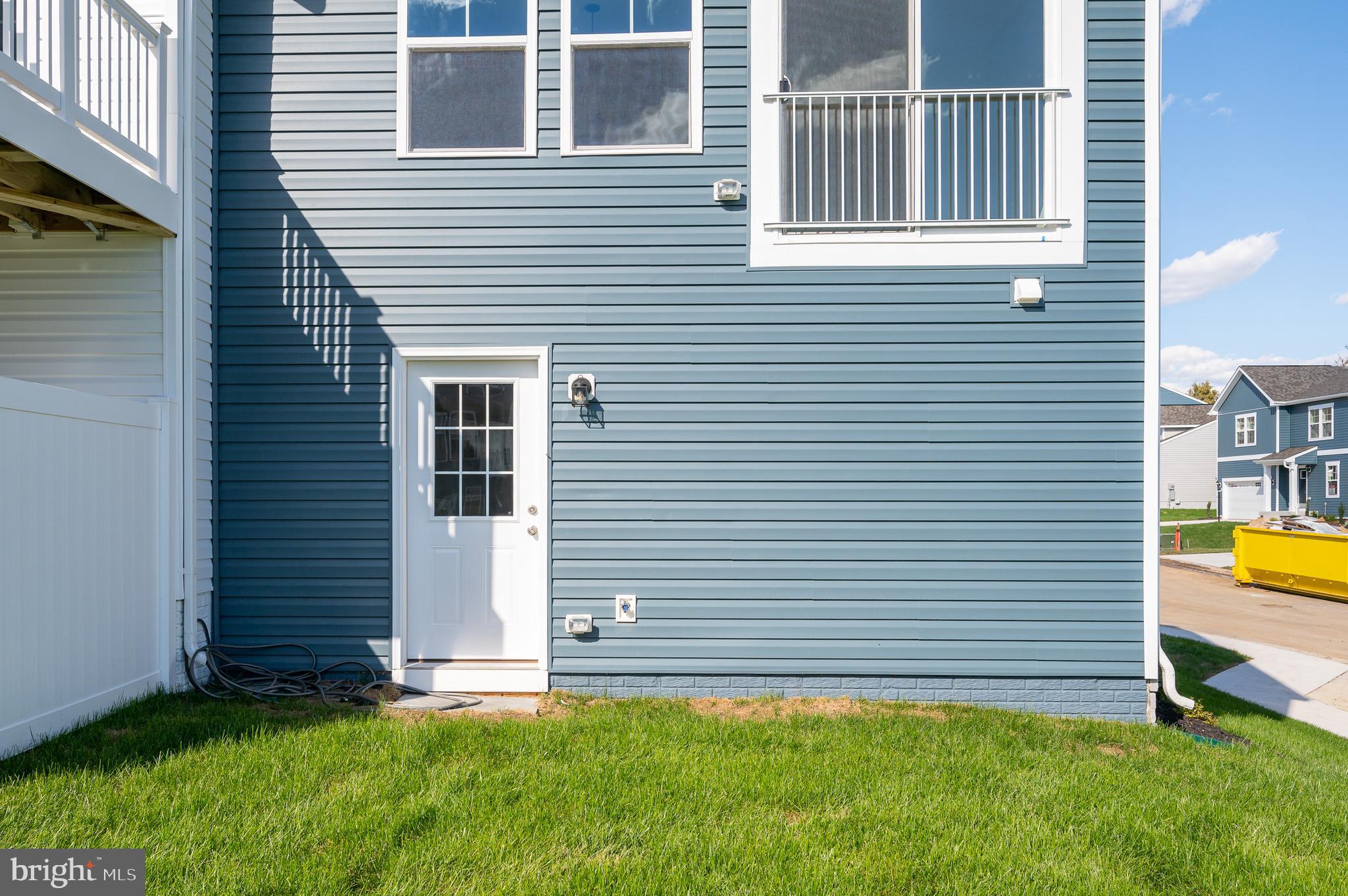 OVERLOOK AT RIVERSIDE TOWNHOMES - Residential Lease