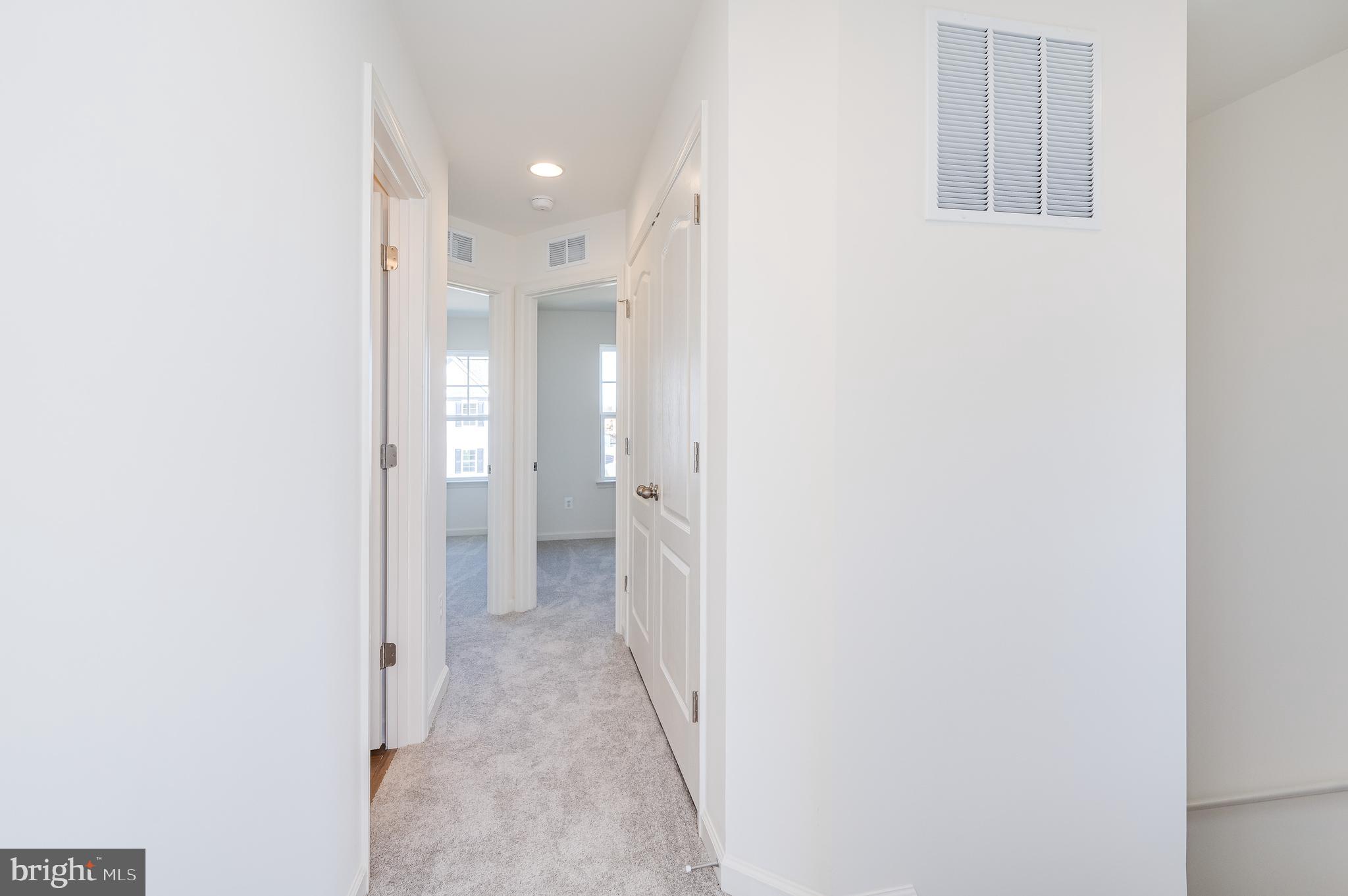 OVERLOOK AT RIVERSIDE TOWNHOMES - Residential Lease