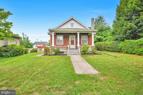 Homes For Sale - 43 S Morwood Avenue<br/> READING, PA 19609
