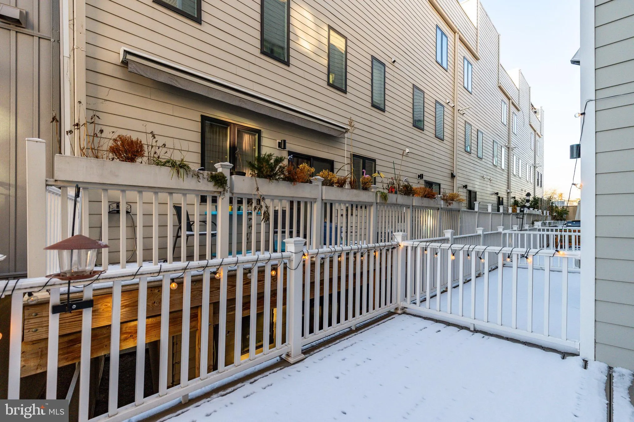 Philadelphia, Pennsylvania 19147, United States, 4 Bedrooms Bedrooms, ,3 BathroomsBathrooms,Residential,Contingent,49791