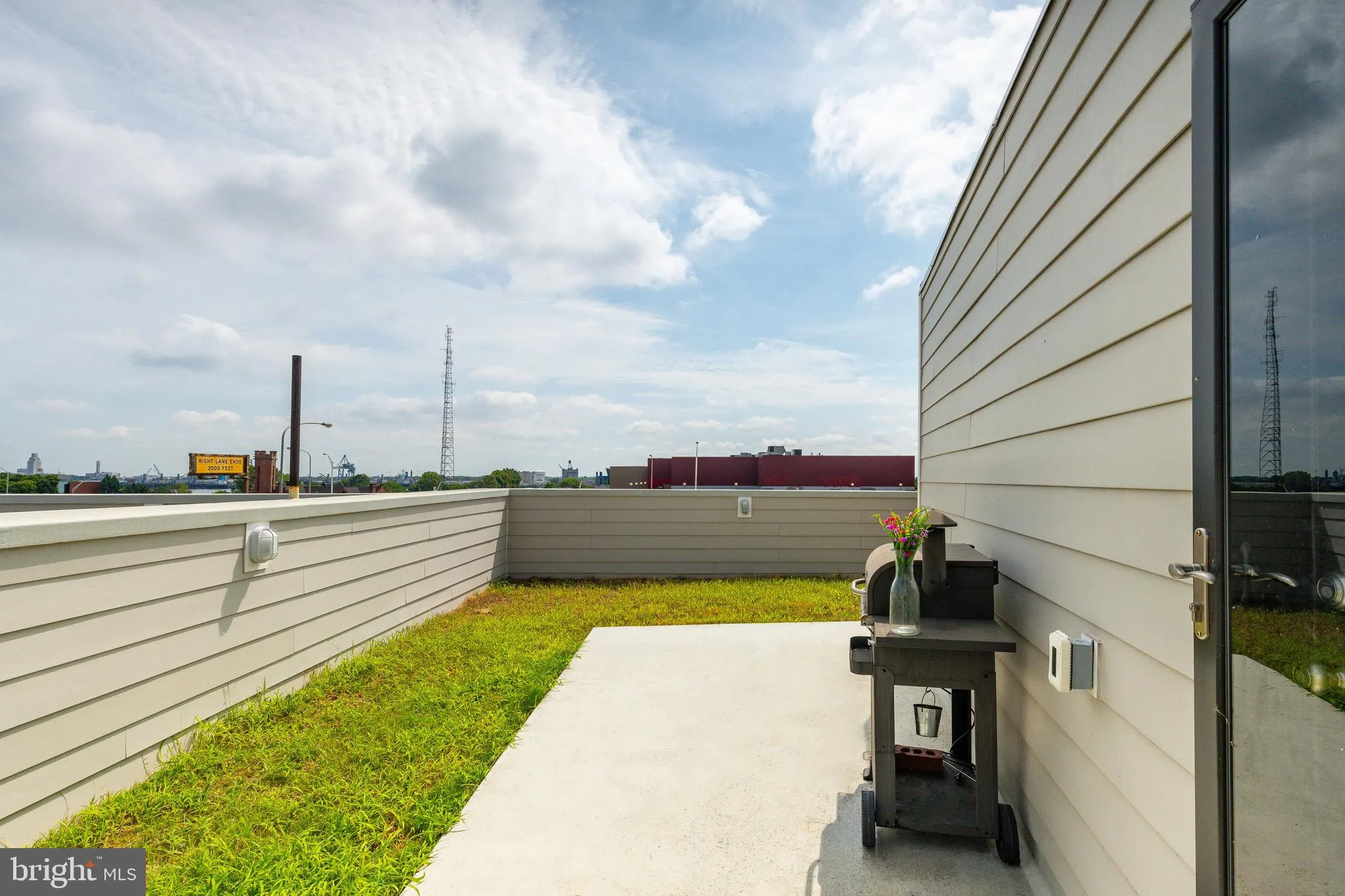 Philadelphia, Pennsylvania 19147, United States, 4 Bedrooms Bedrooms, ,3 BathroomsBathrooms,Residential,Contingent,49791