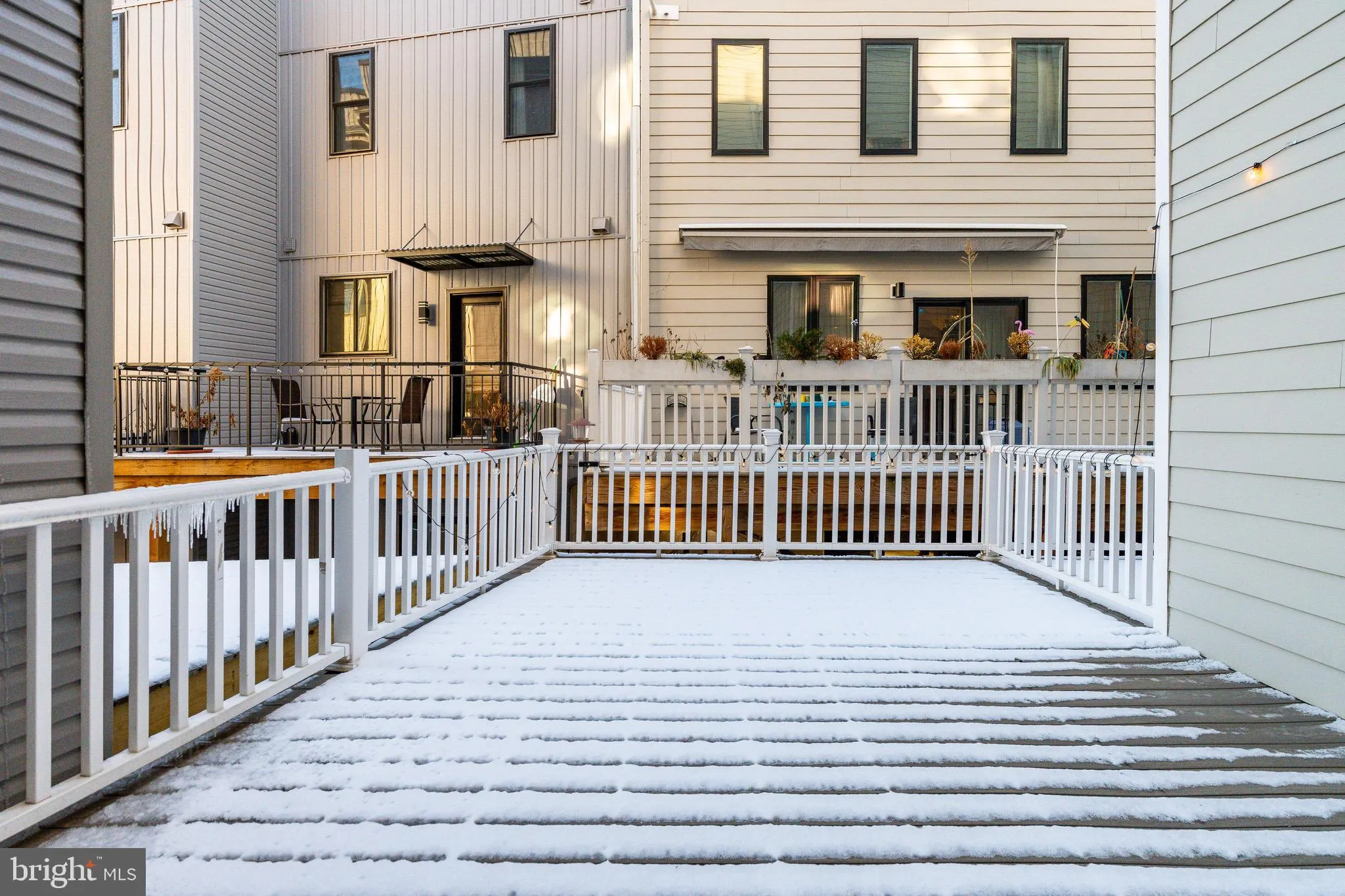 Philadelphia, Pennsylvania 19147, United States, 4 Bedrooms Bedrooms, ,3 BathroomsBathrooms,Residential,Contingent,49791