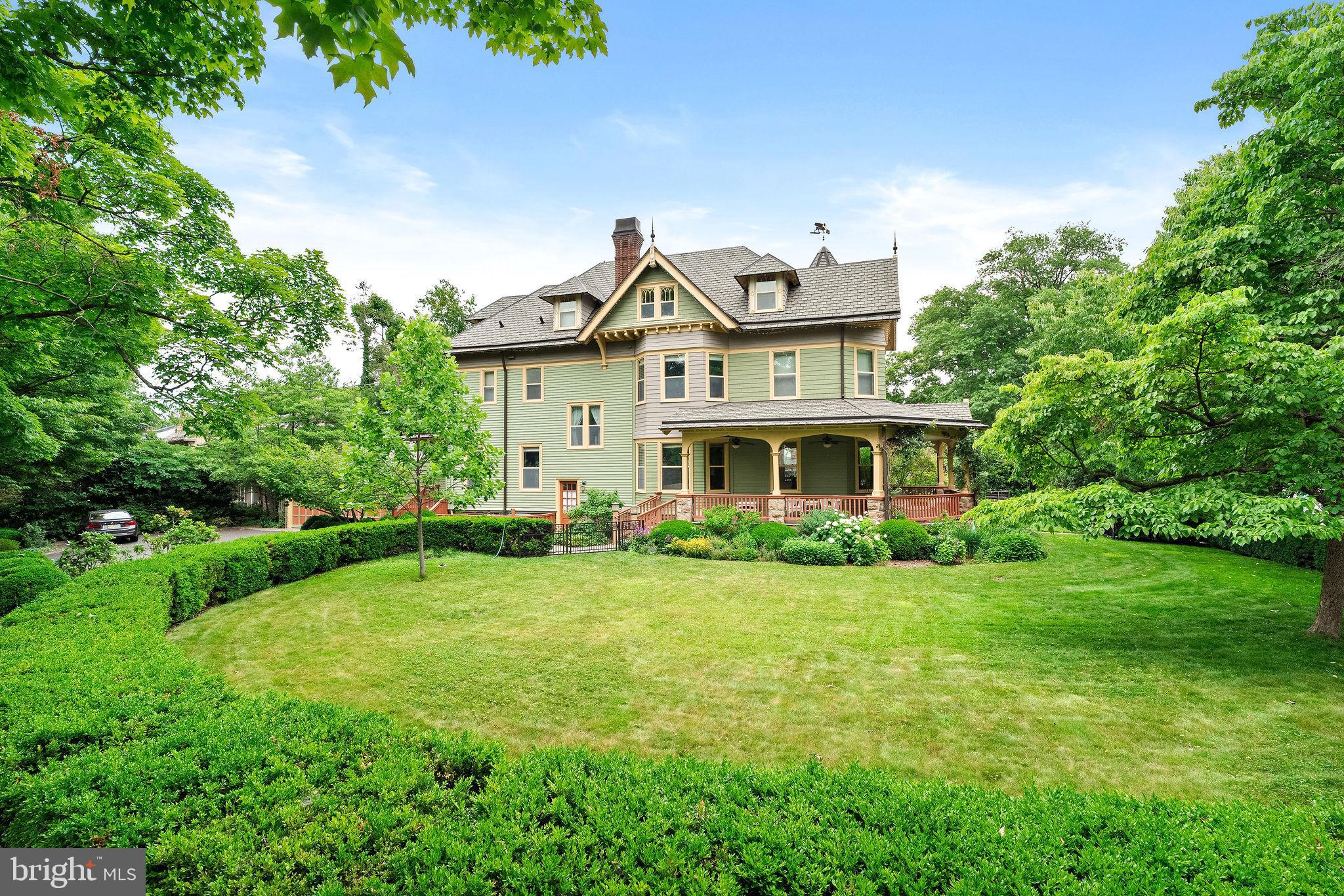 2 HAMILTON AVENUE