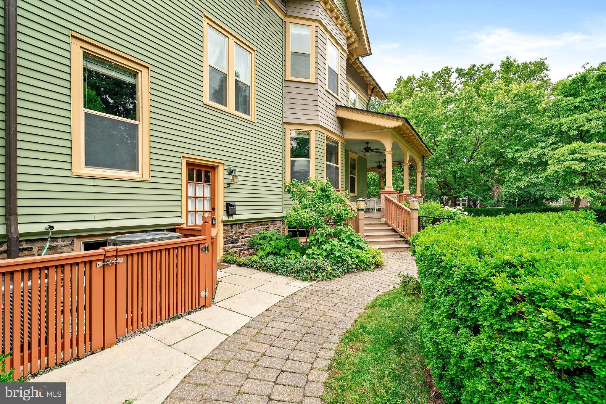 2 HAMILTON AVENUE