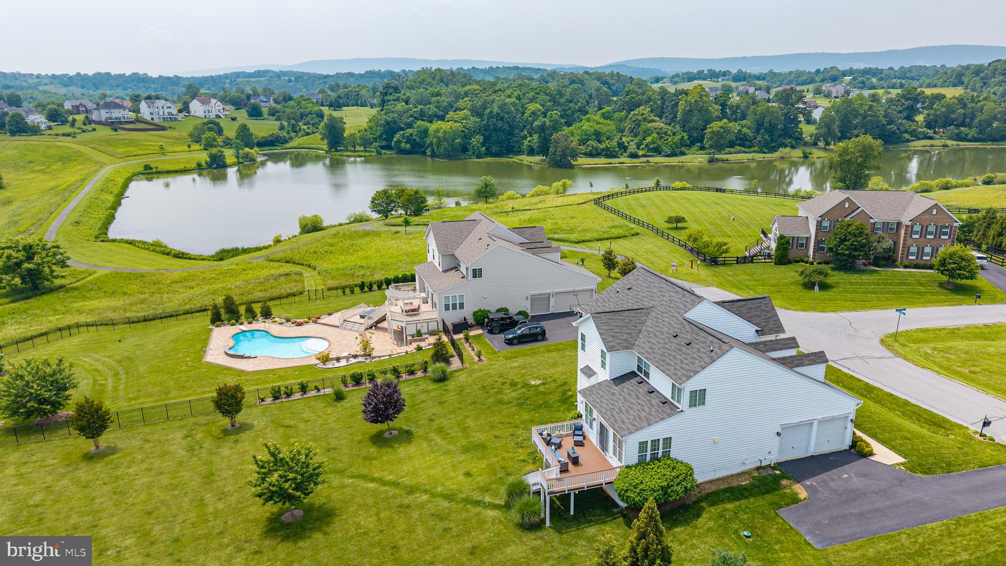 36747 POND SIDE LANE