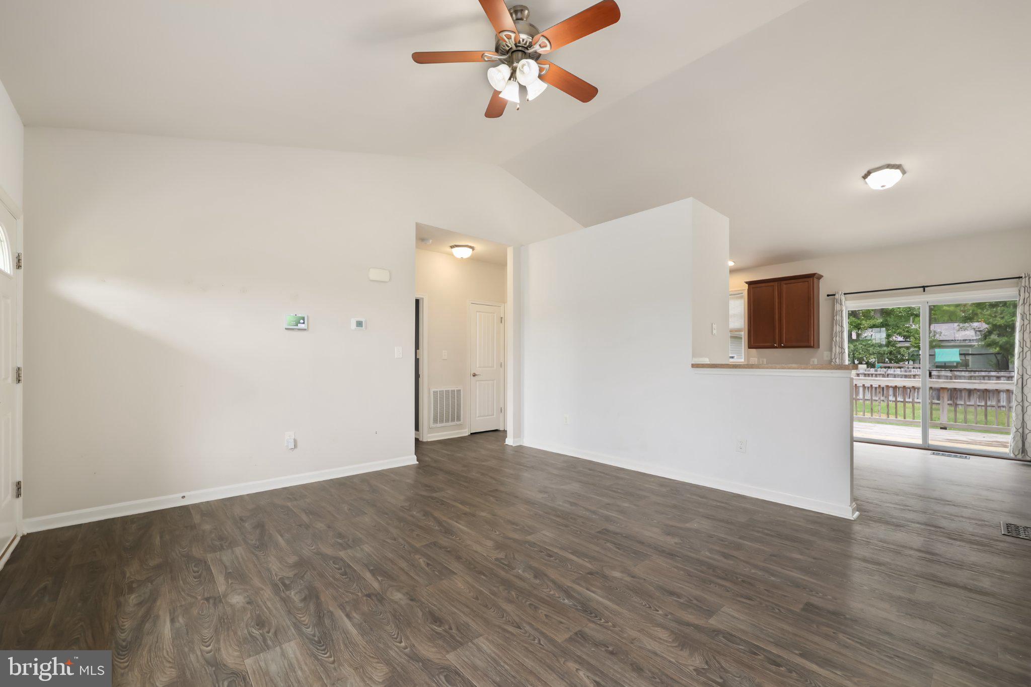 1475 BOWIE ROAD