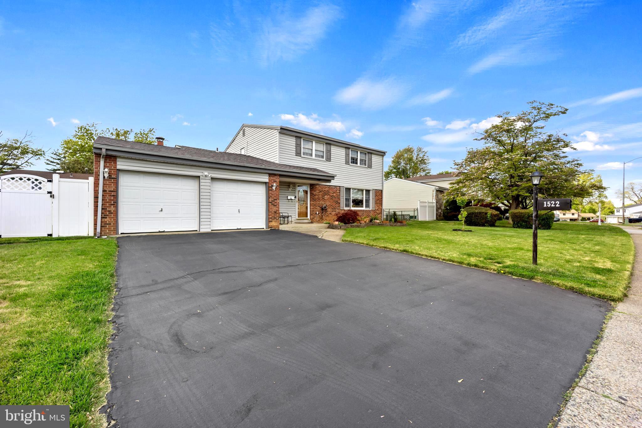 BROOKWOOD ESTS - Residential