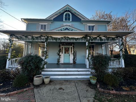 10 NEW CUT ROAD ROUND HILL VA 20141