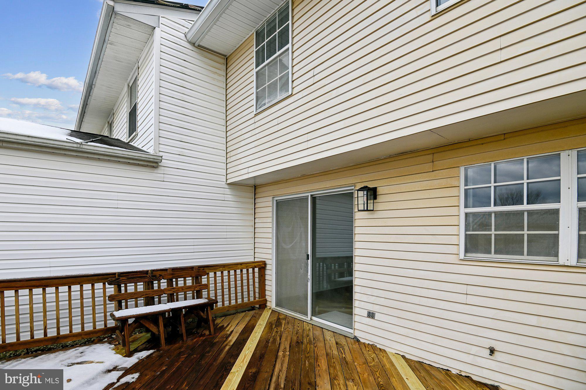 FOUR SEASONS ESTATES - Residential