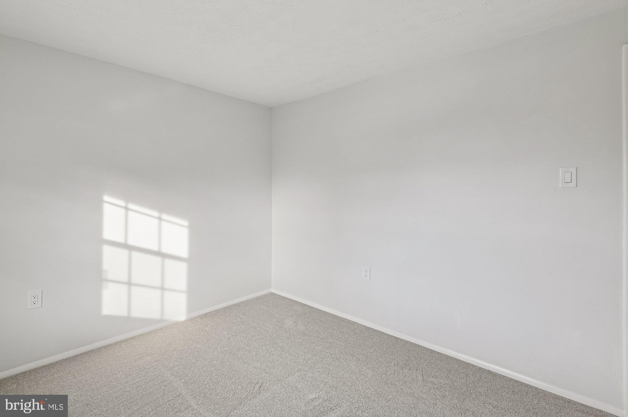 FOUR SEASONS ESTATES - Residential