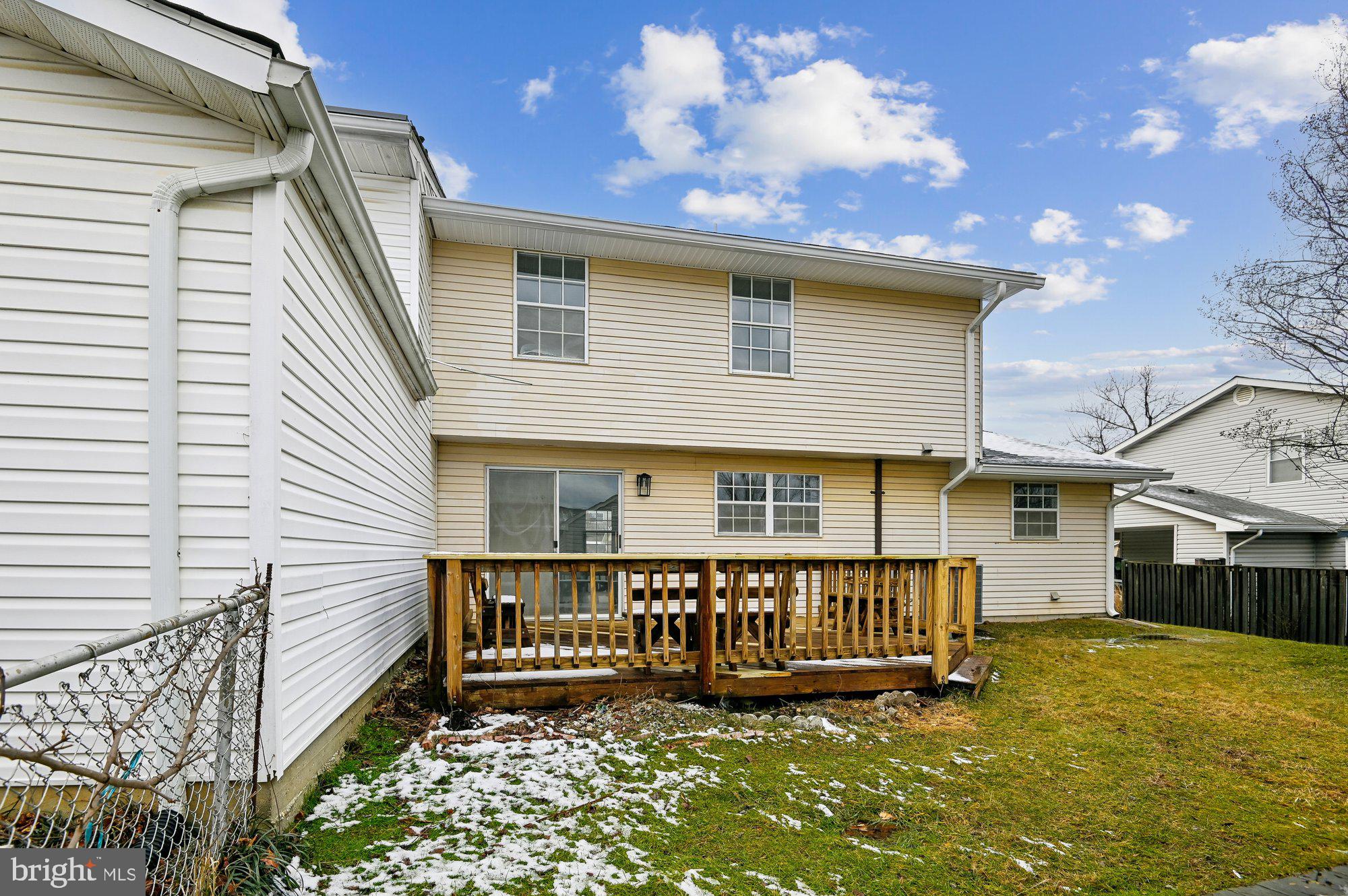 FOUR SEASONS ESTATES - Residential