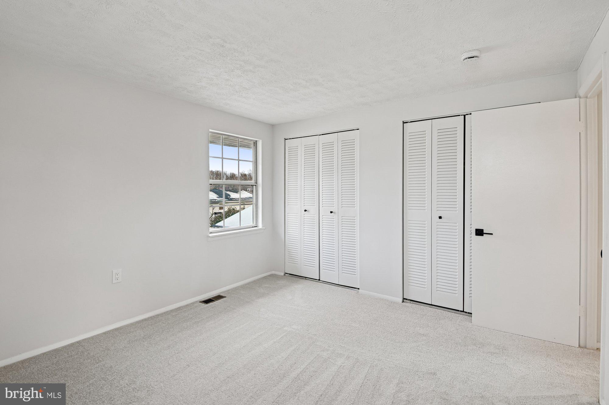 FOUR SEASONS ESTATES - Residential