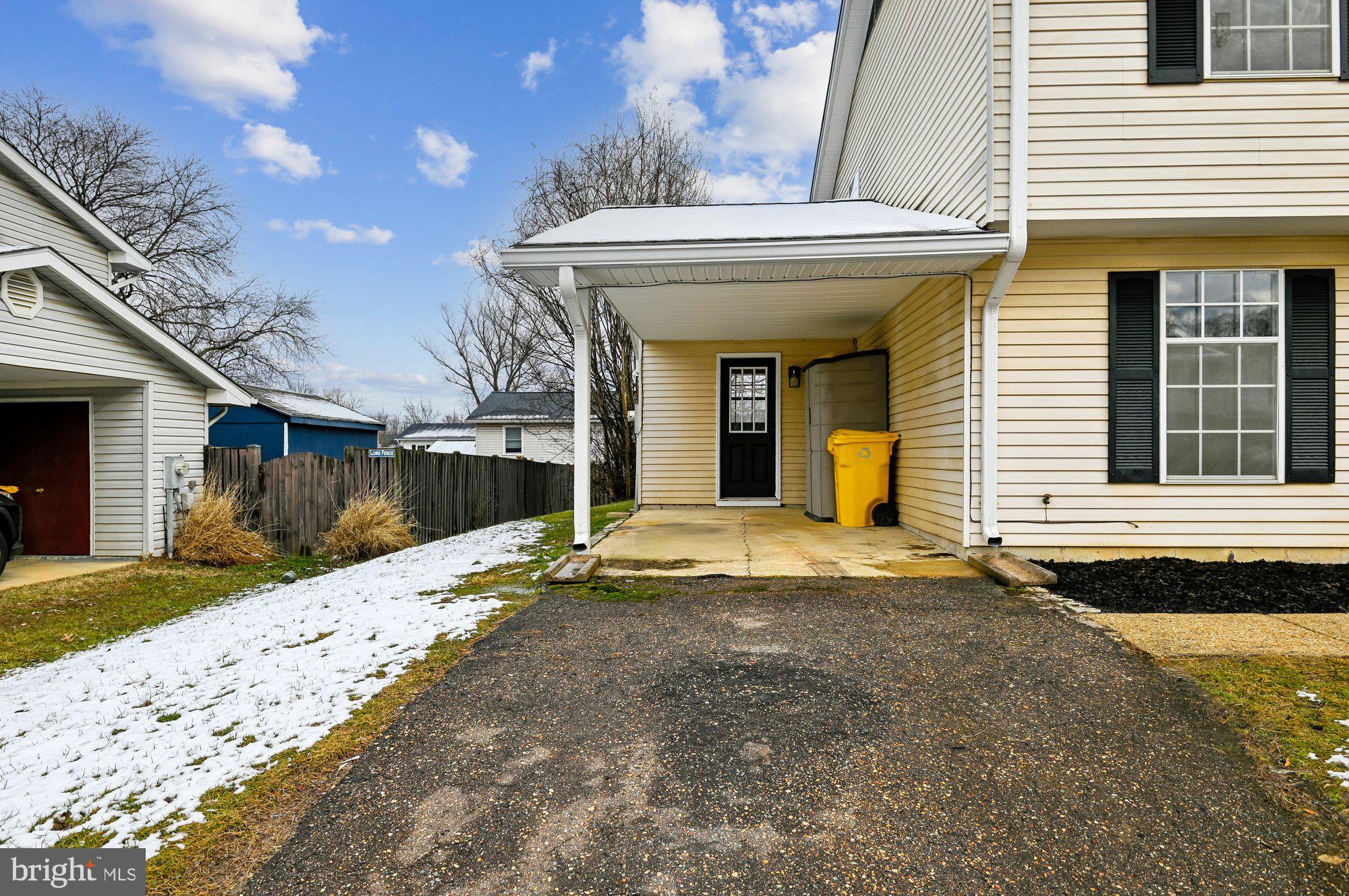 FOUR SEASONS ESTATES - Residential