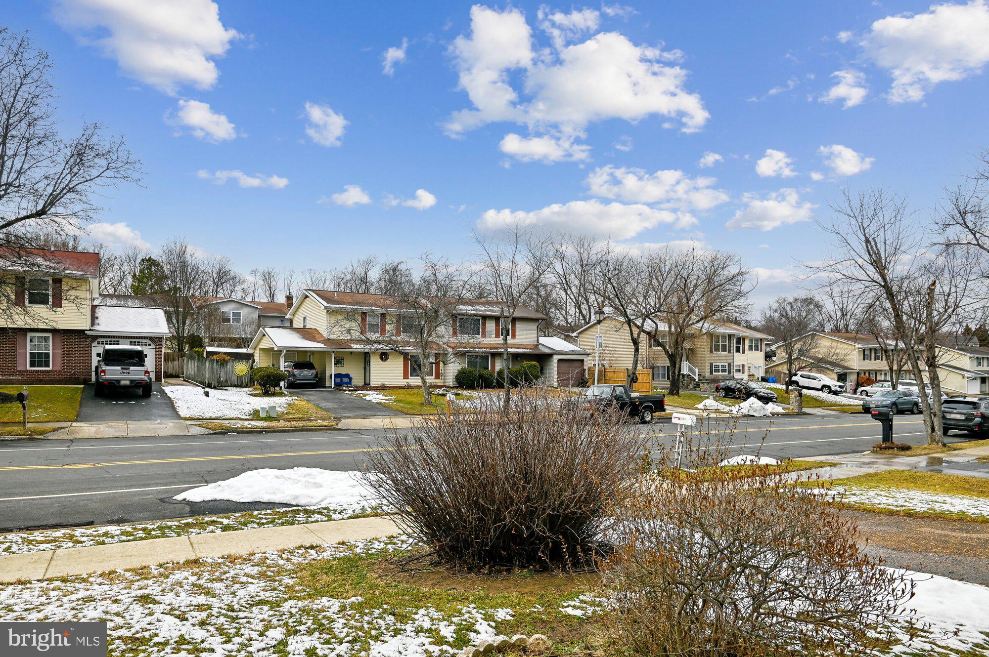 FOUR SEASONS ESTATES - Residential