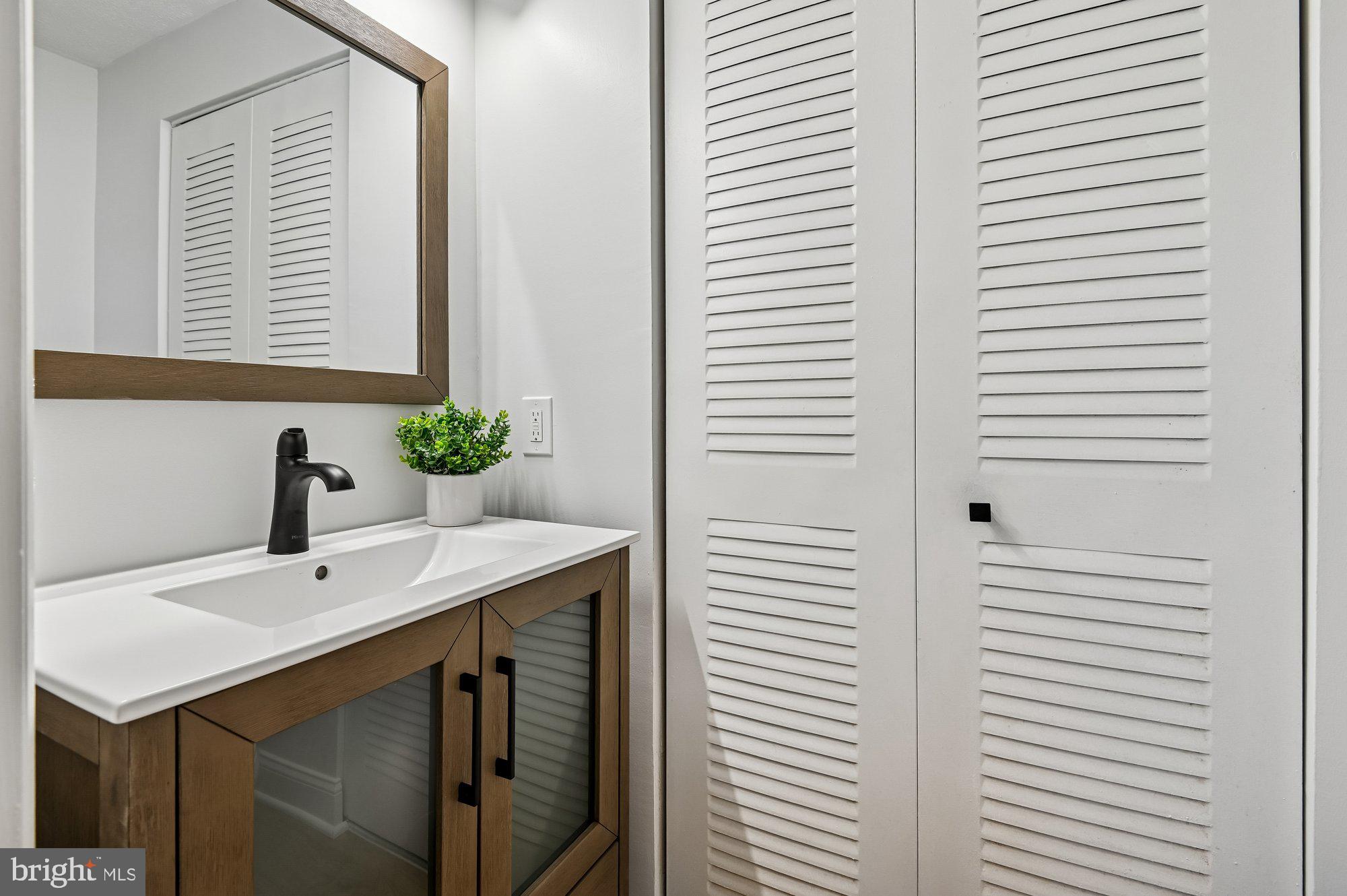 FOUR SEASONS ESTATES - Residential