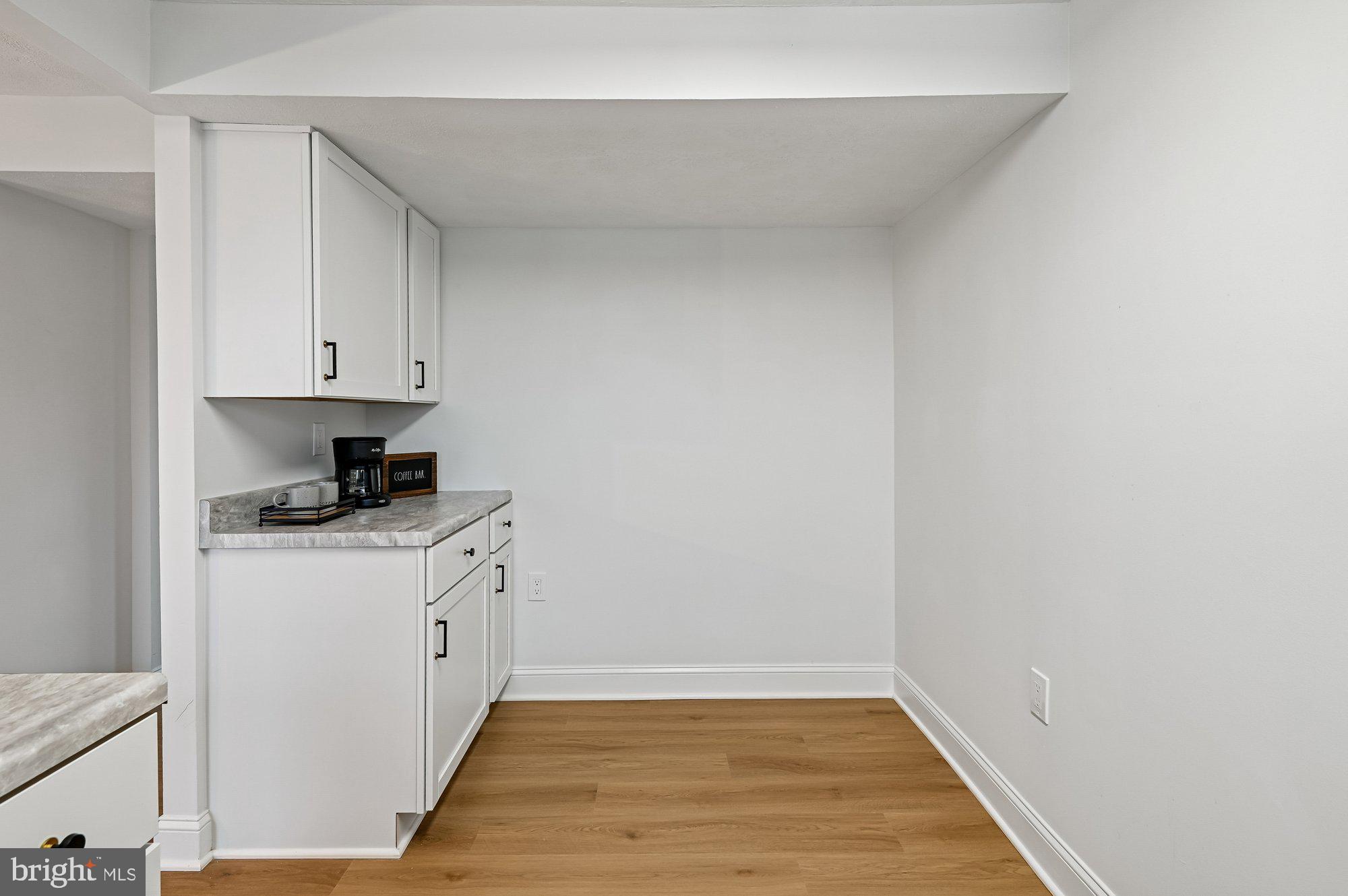 FOUR SEASONS ESTATES - Residential