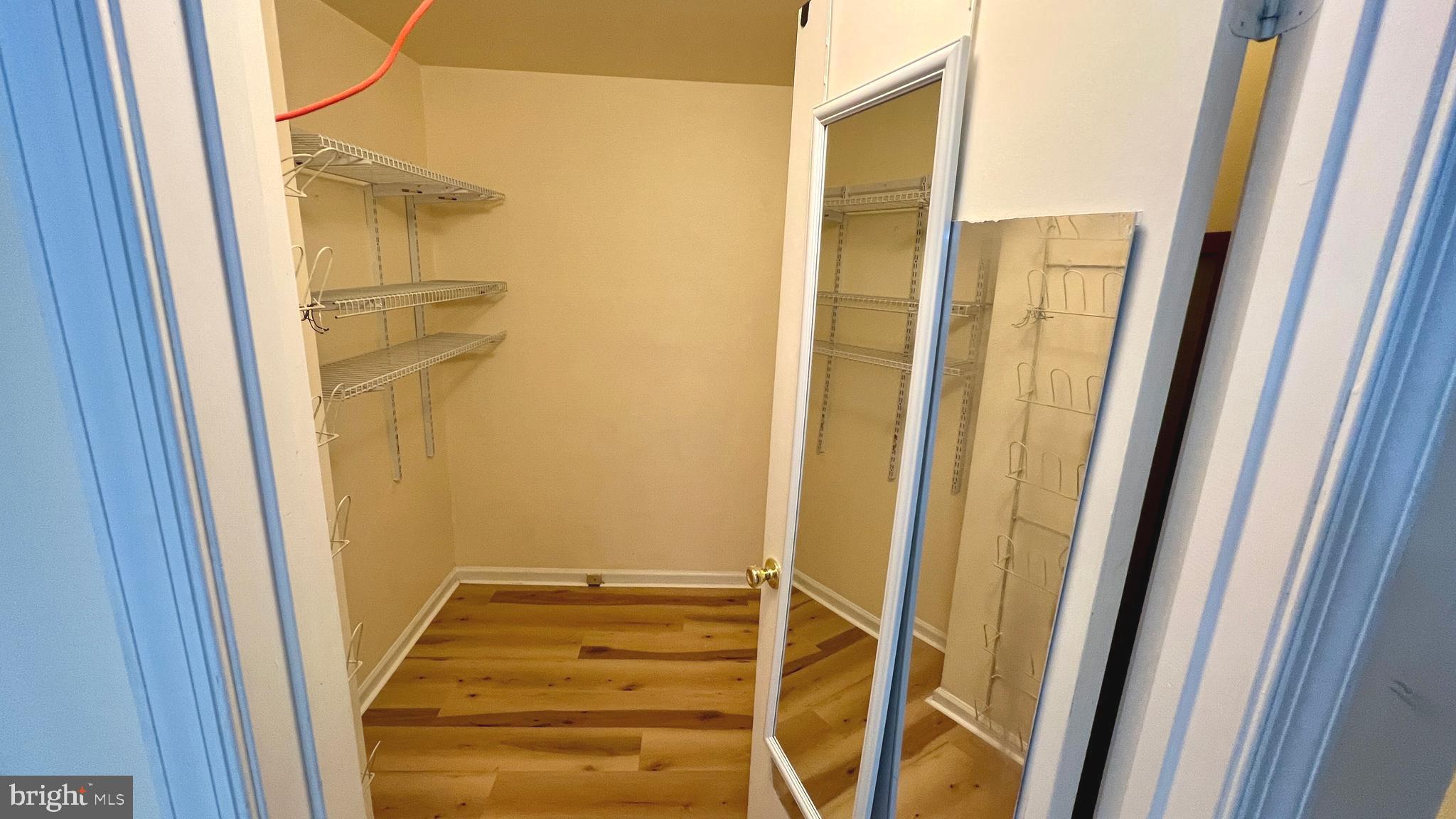 NEWGATE - Residential Lease