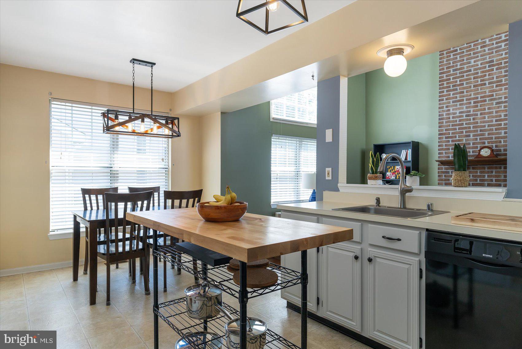 BROOKHURST - Residential