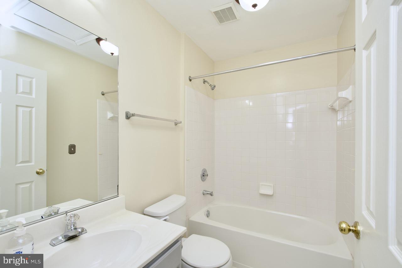 KINGSTOWNE - Residential