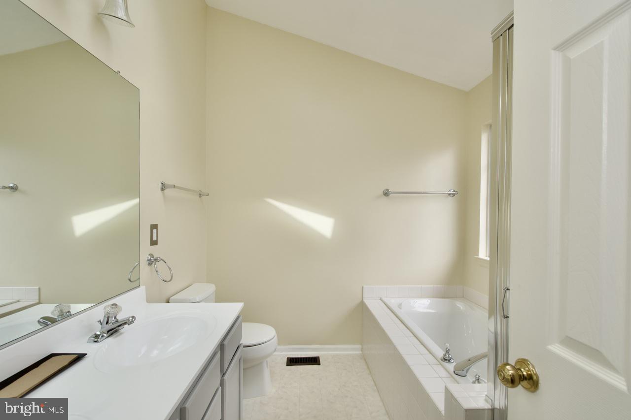 KINGSTOWNE - Residential