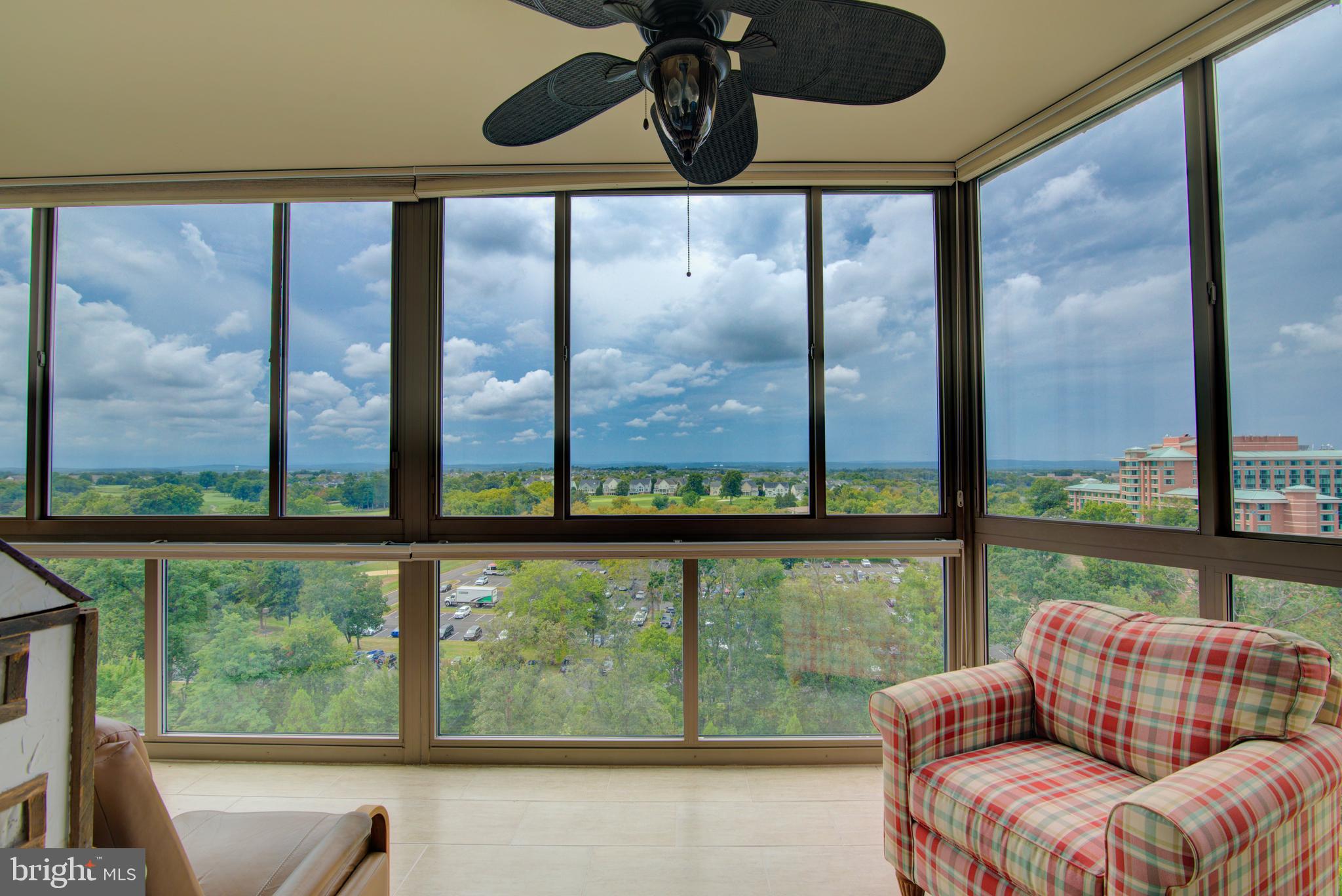 LANSDOWNE WOODS - Residential