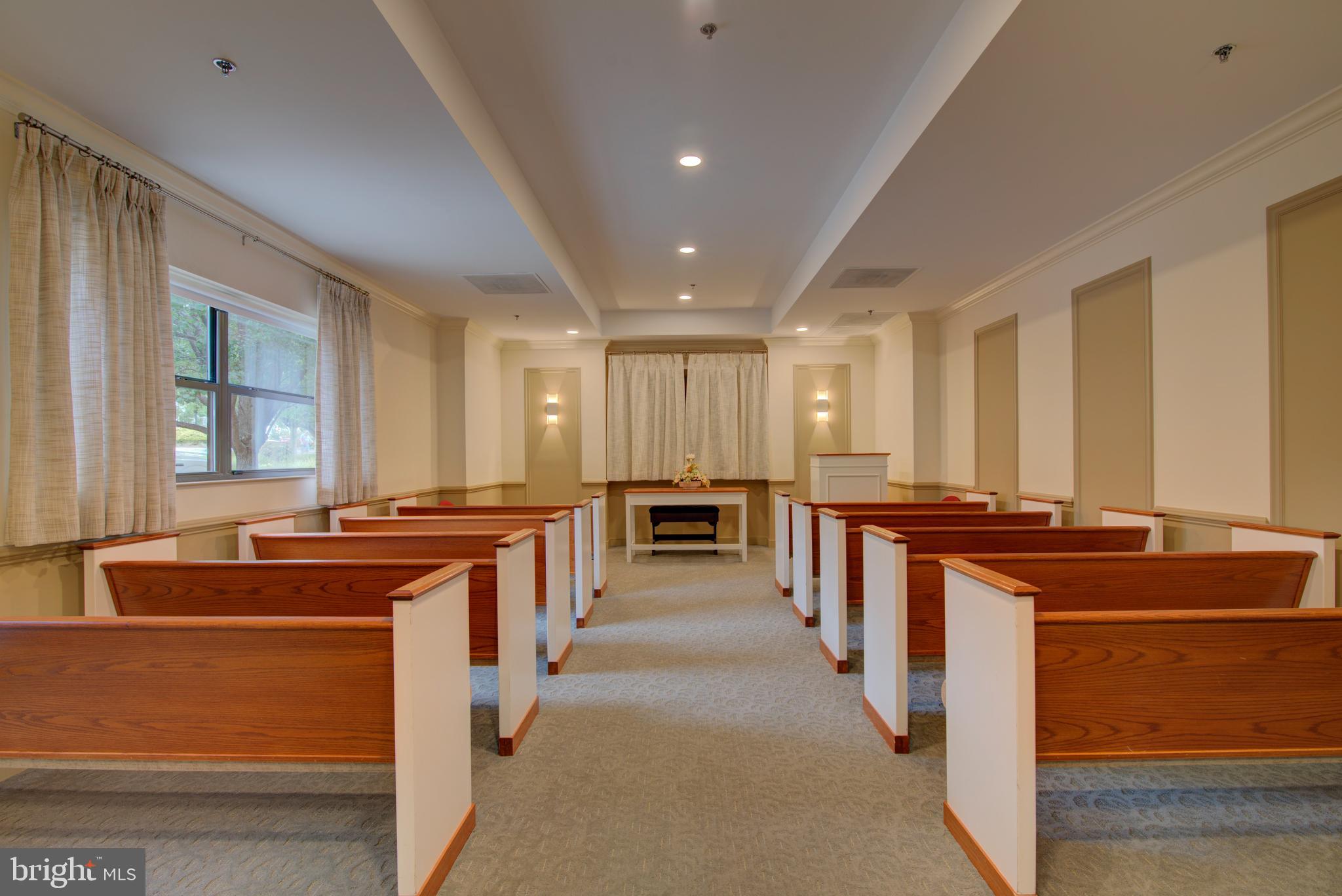 LANSDOWNE WOODS - Residential