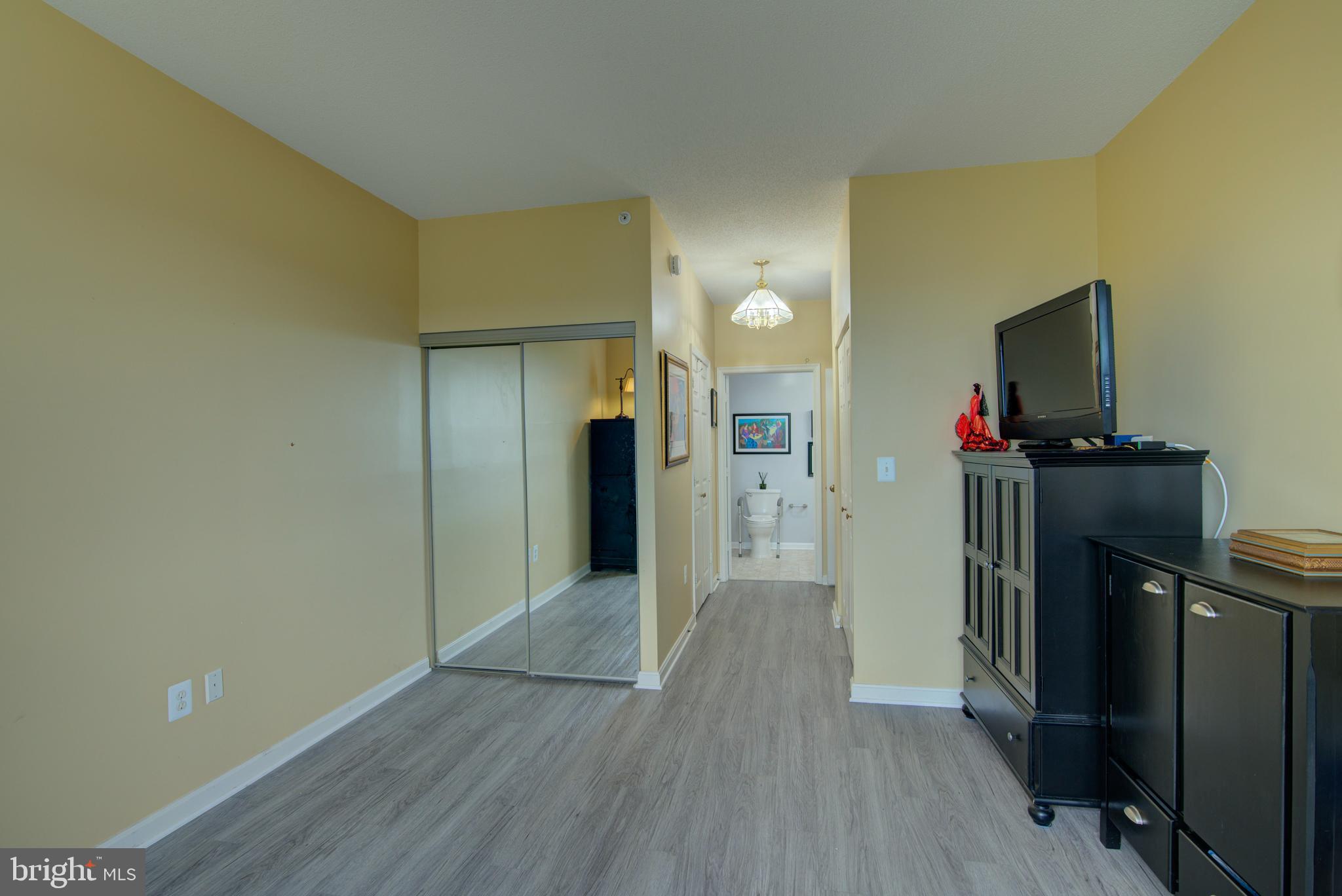 LANSDOWNE WOODS - Residential