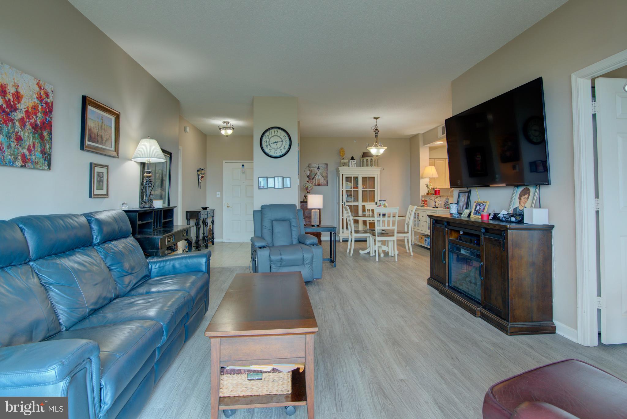 LANSDOWNE WOODS - Residential